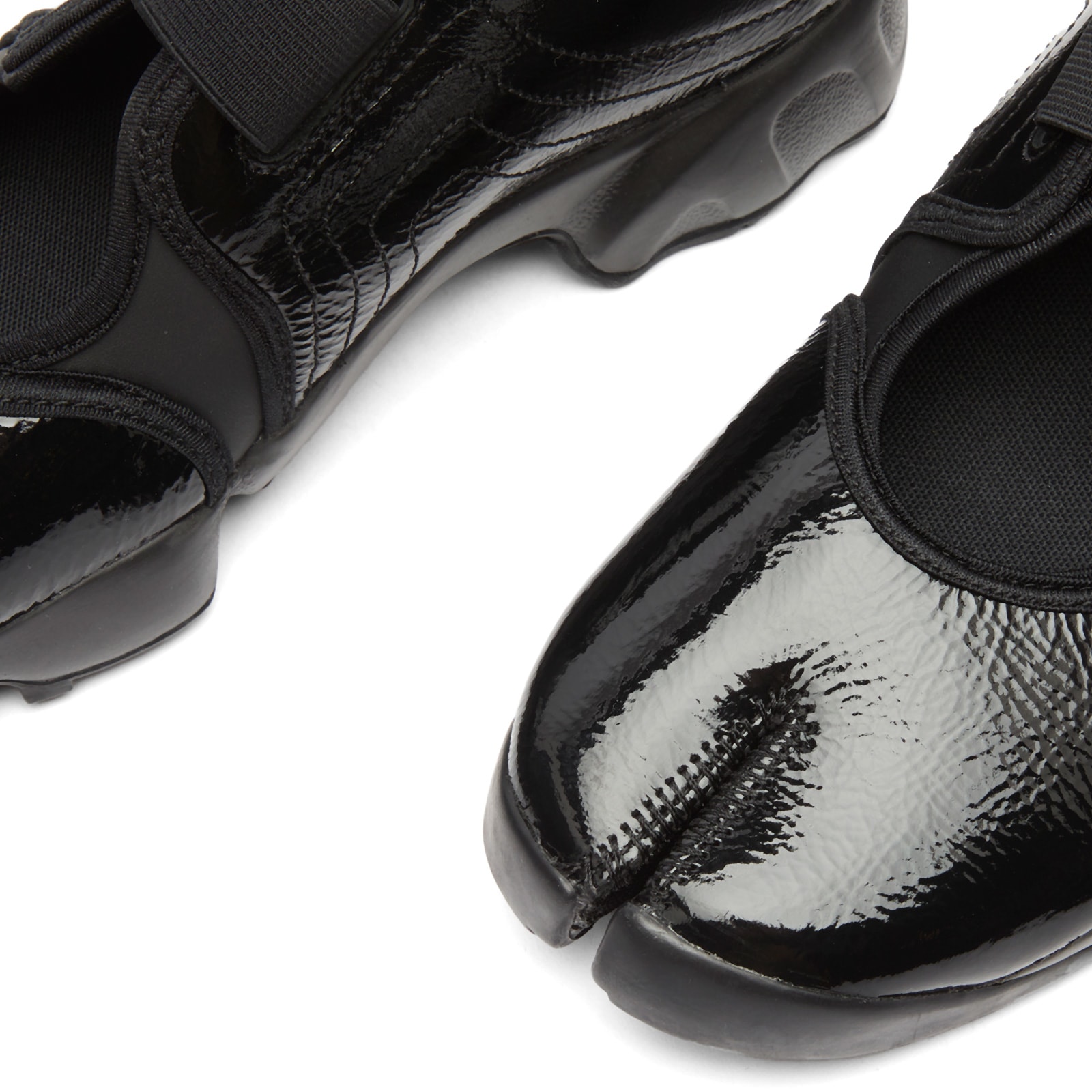 Women's Air Rift Se Sneaker in Black/Metallic Silver