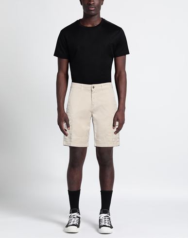 Man Shorts & Bermuda Shorts Beige