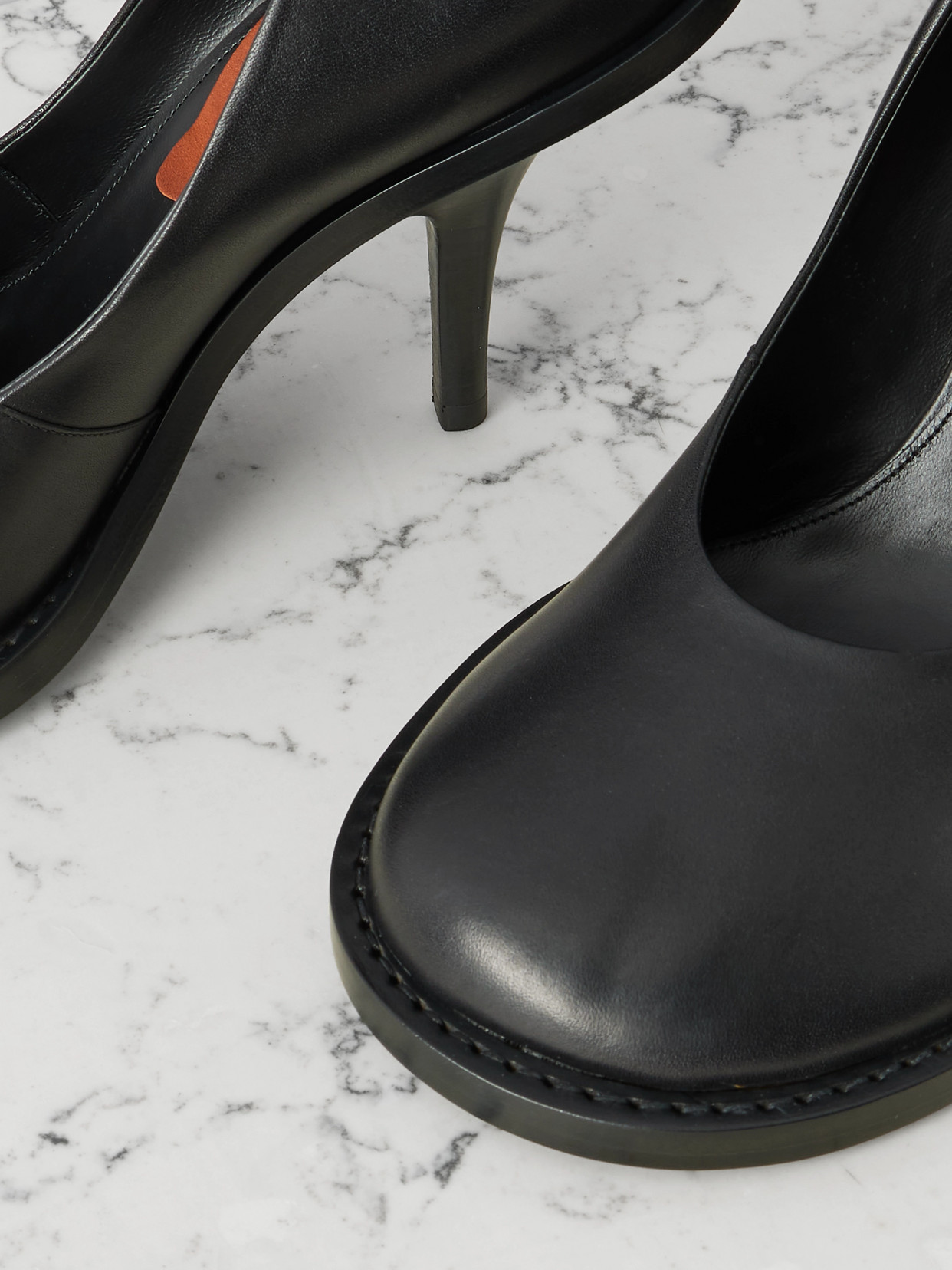 Leather Pumps - Black