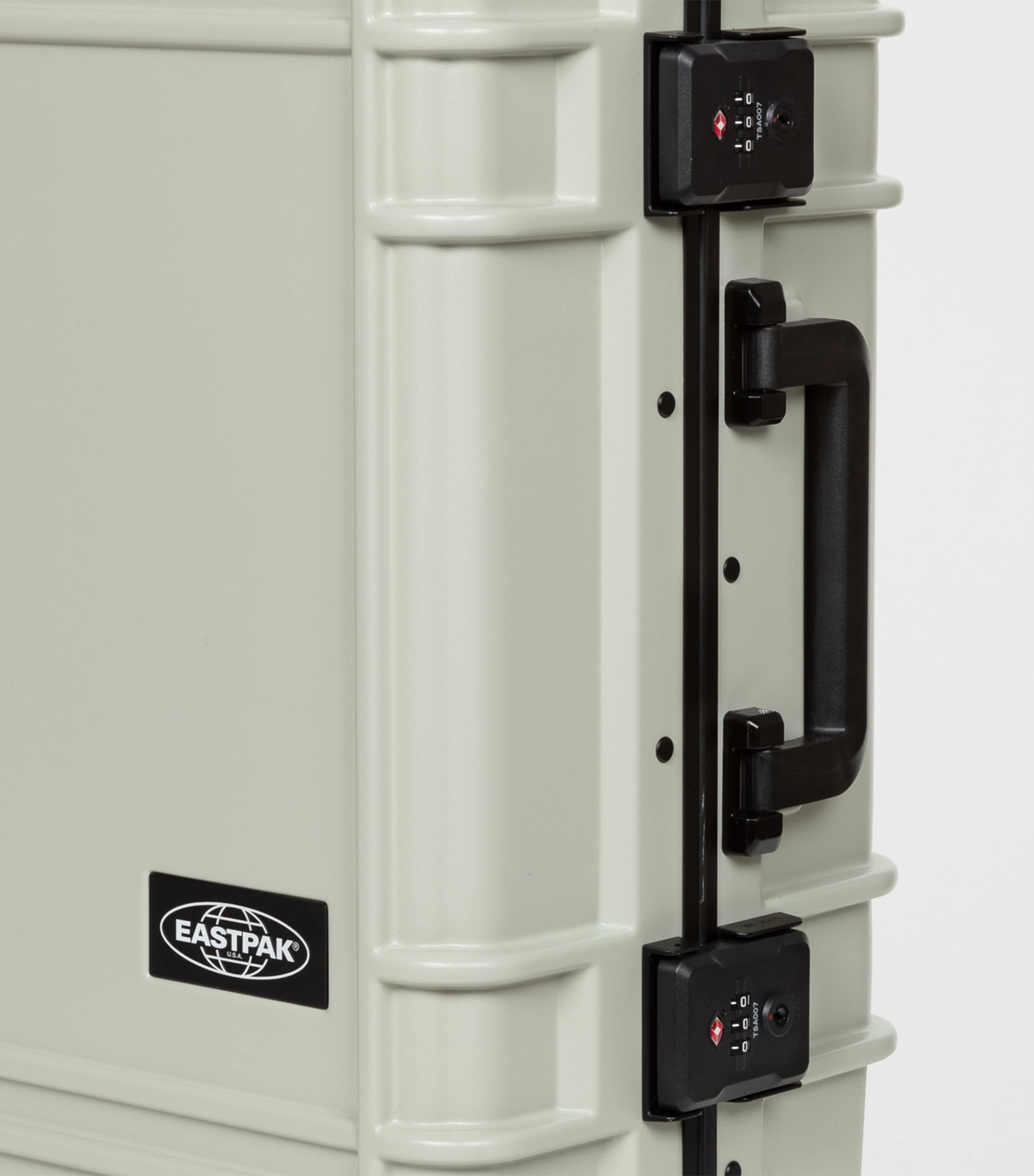 Resist'r Cabin Suitcase