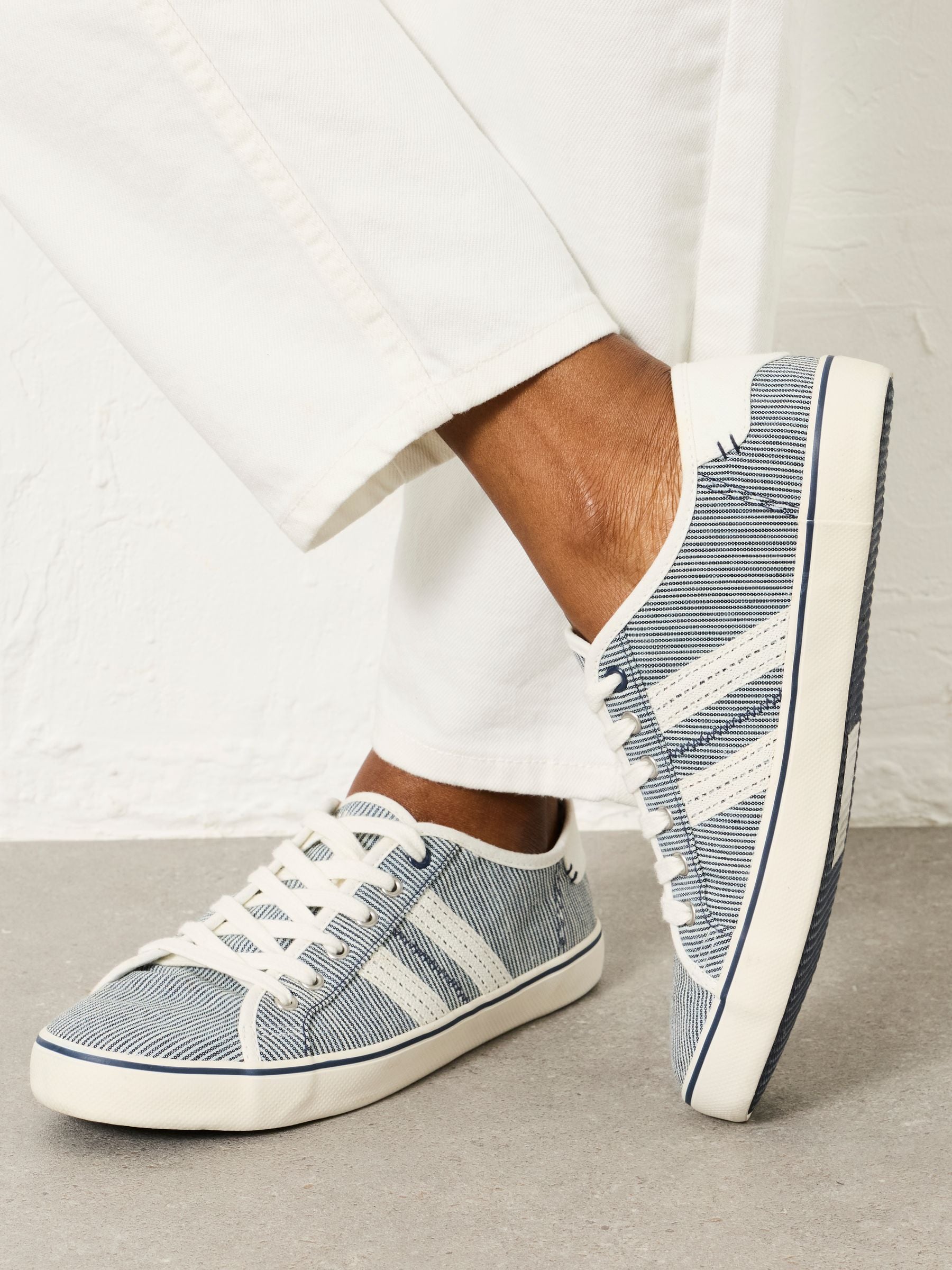 FatFace Lola Navy Canvas Trainer
