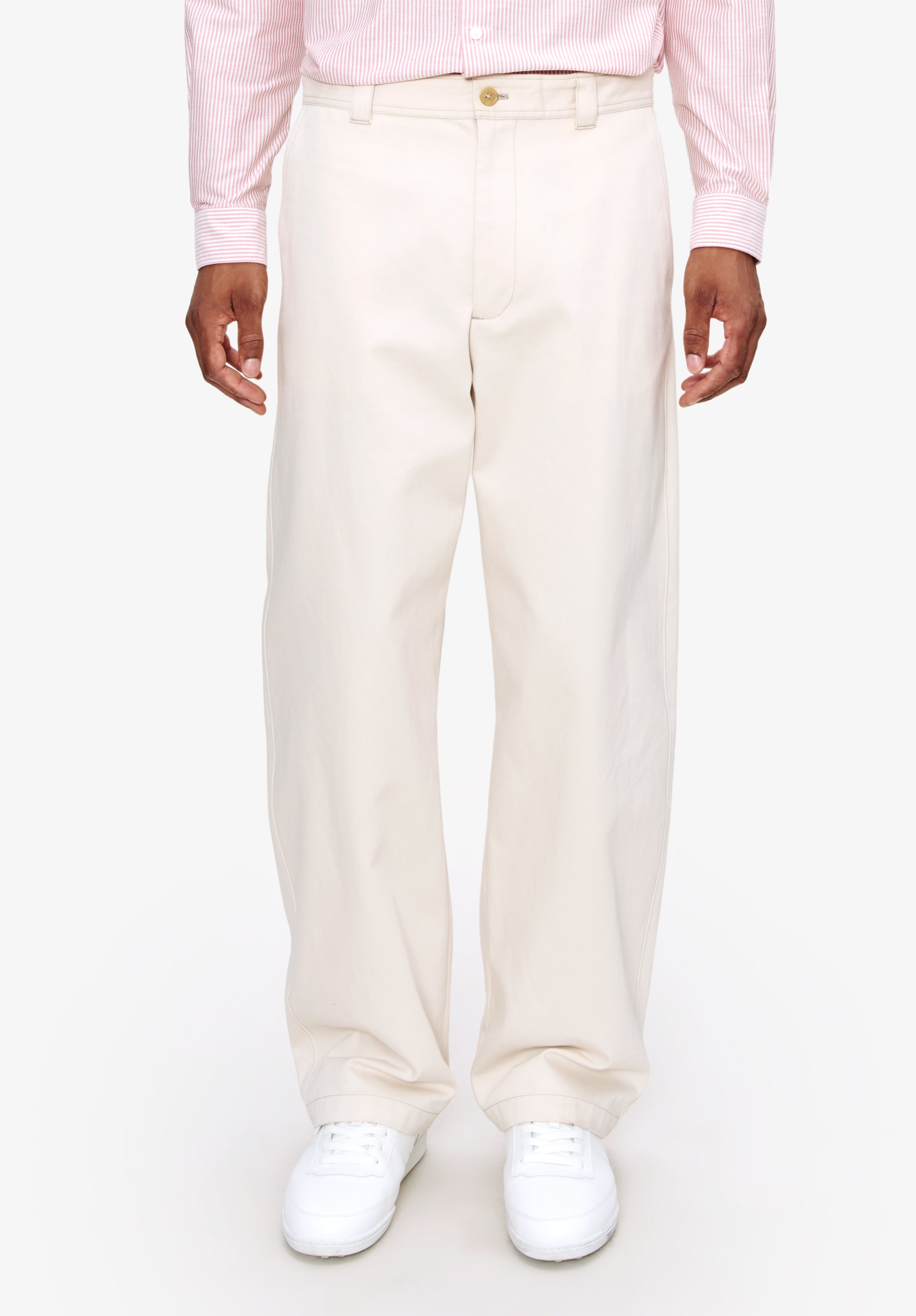 A. P.C. Men's Dan chinos Size: 44 in Chalk