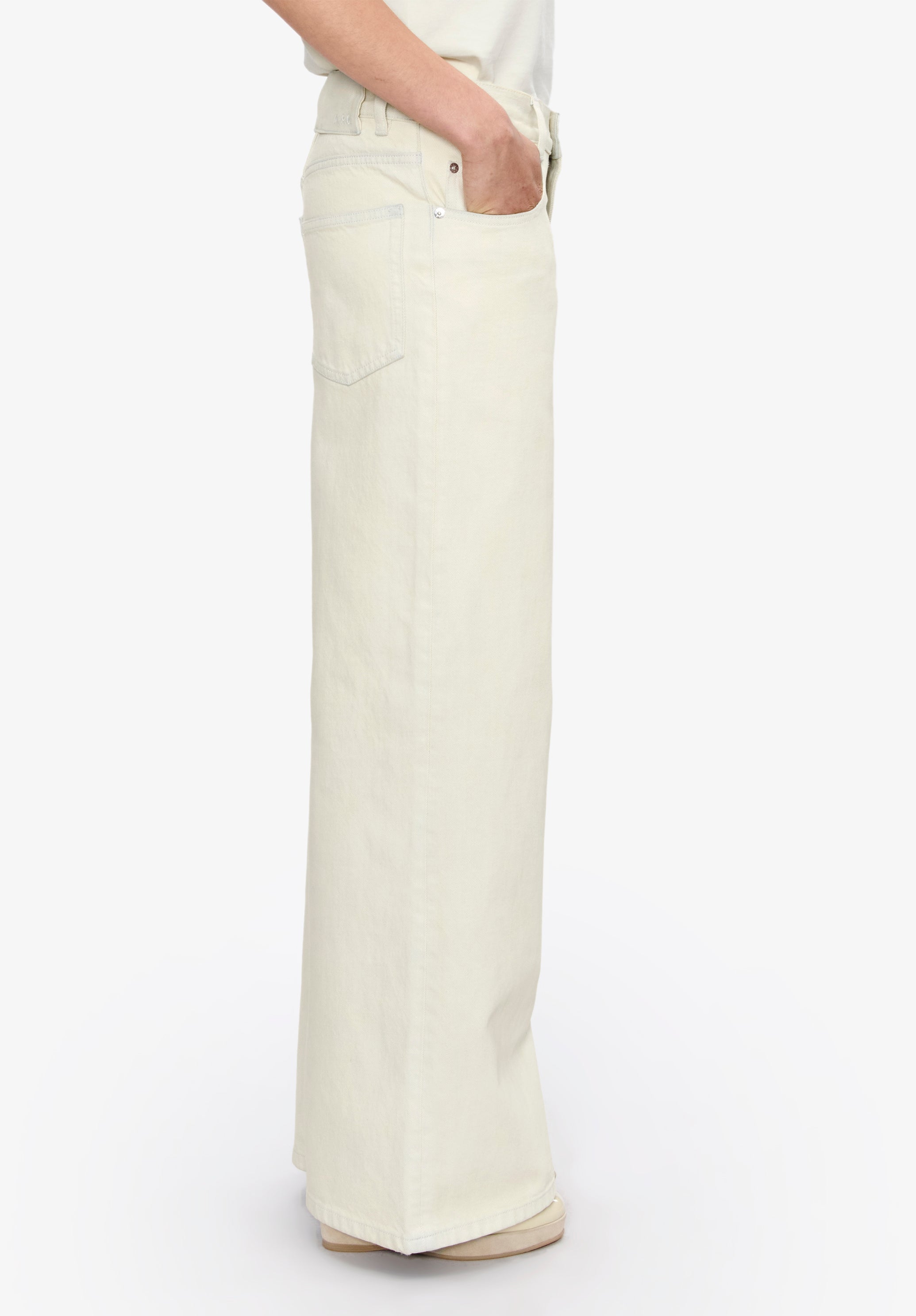A. P.C. Women's Clyde Jeans Size: 24 in Bleached out