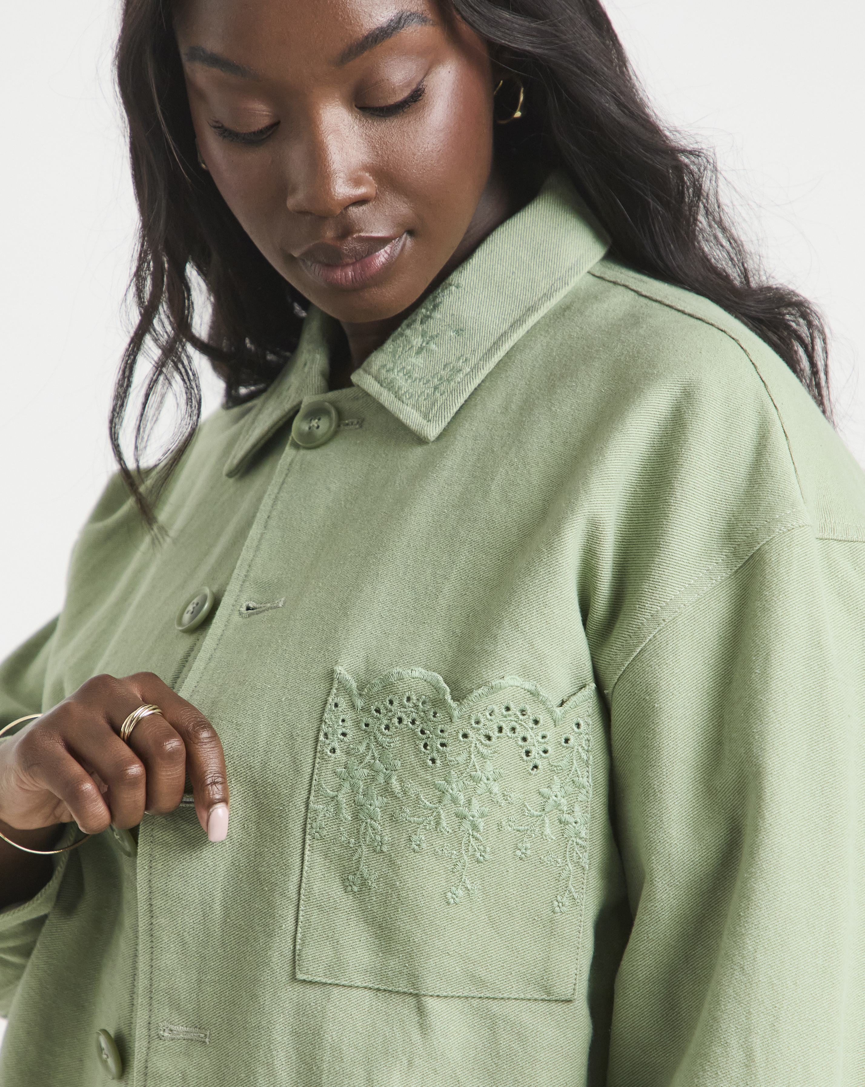 SBE Matcha Broderie Cropped Jacket