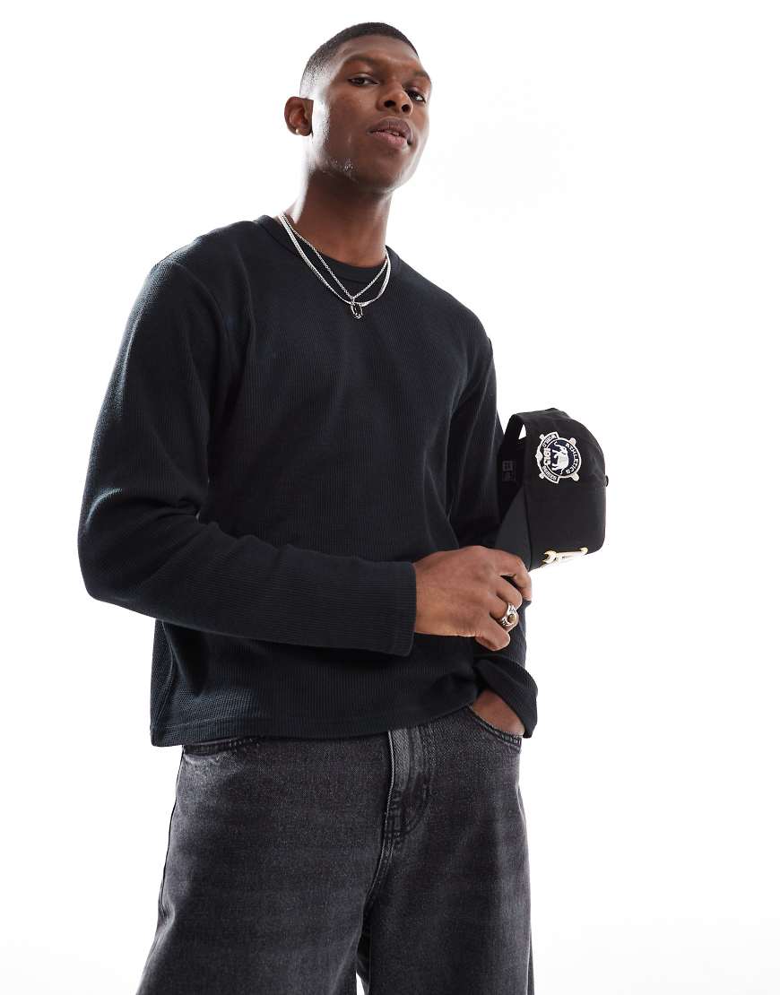 Long sleeve waffle t-shirt in black