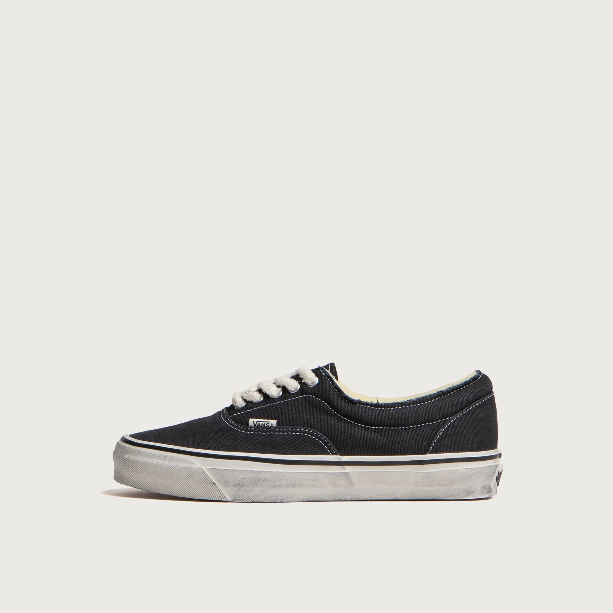 OTW Era 95 DST Sneaker Relic Black