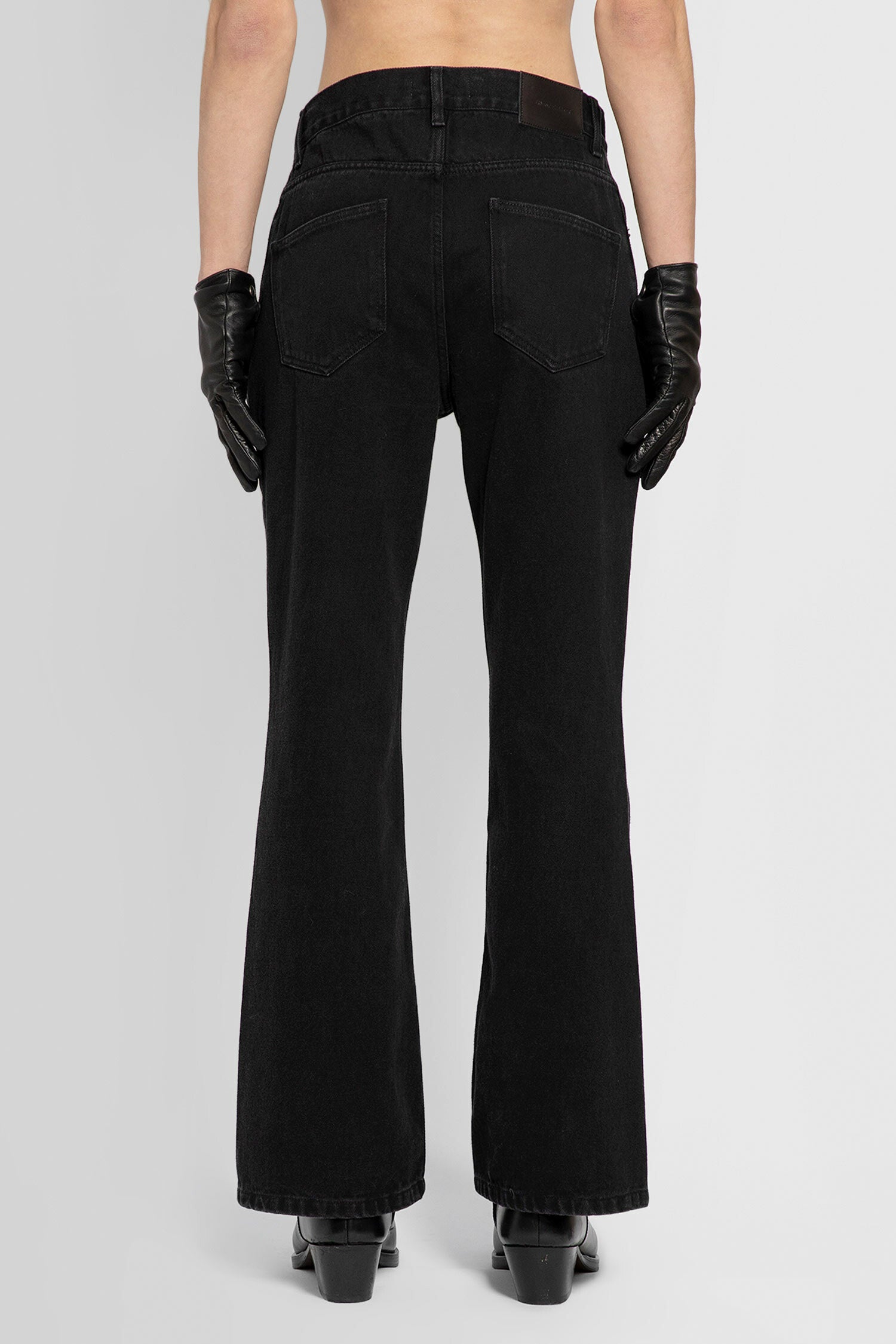 MAN BLACK JEANS