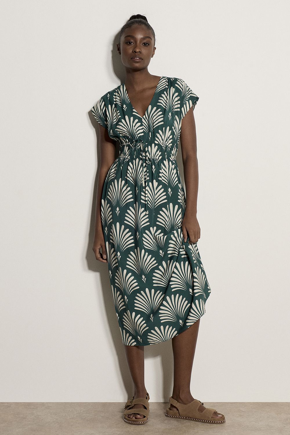 Apricot Fan Print Midaxi Dress In Green
