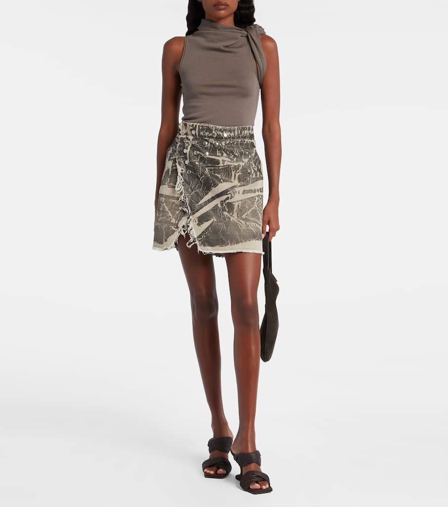 Sisysnap distressed denim miniskirt
