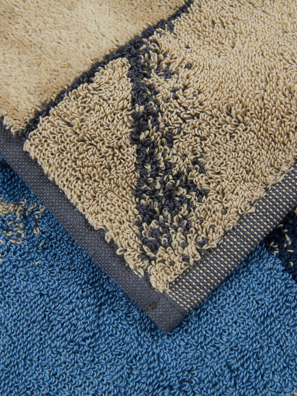 Bath And Beach Towels Lifestyle color Blue