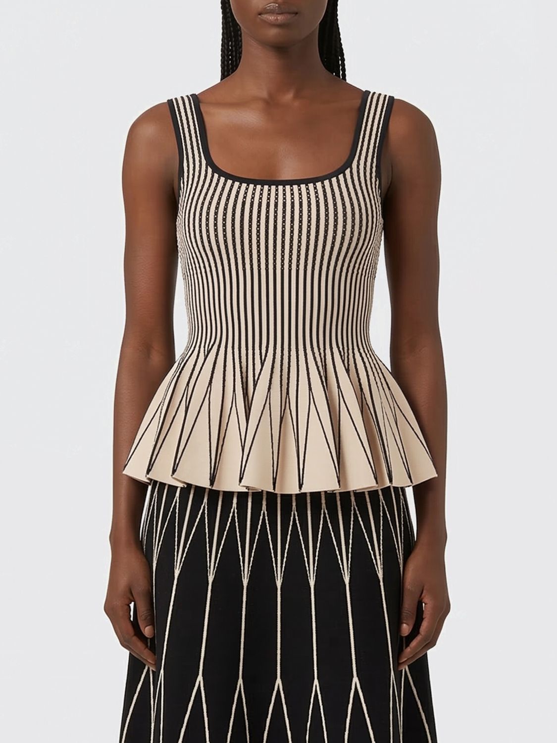 Top Woman color Black
