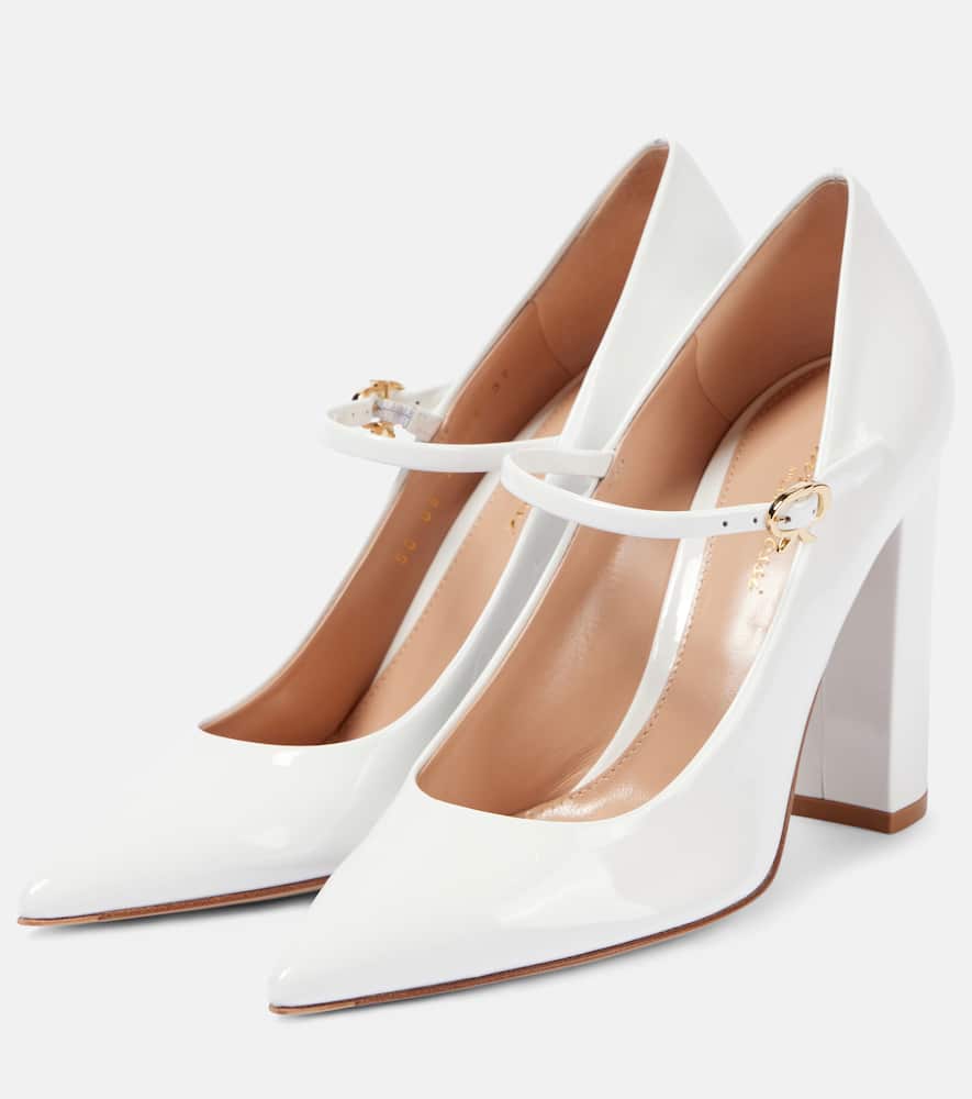 100 patent leather Mary Jane pumps