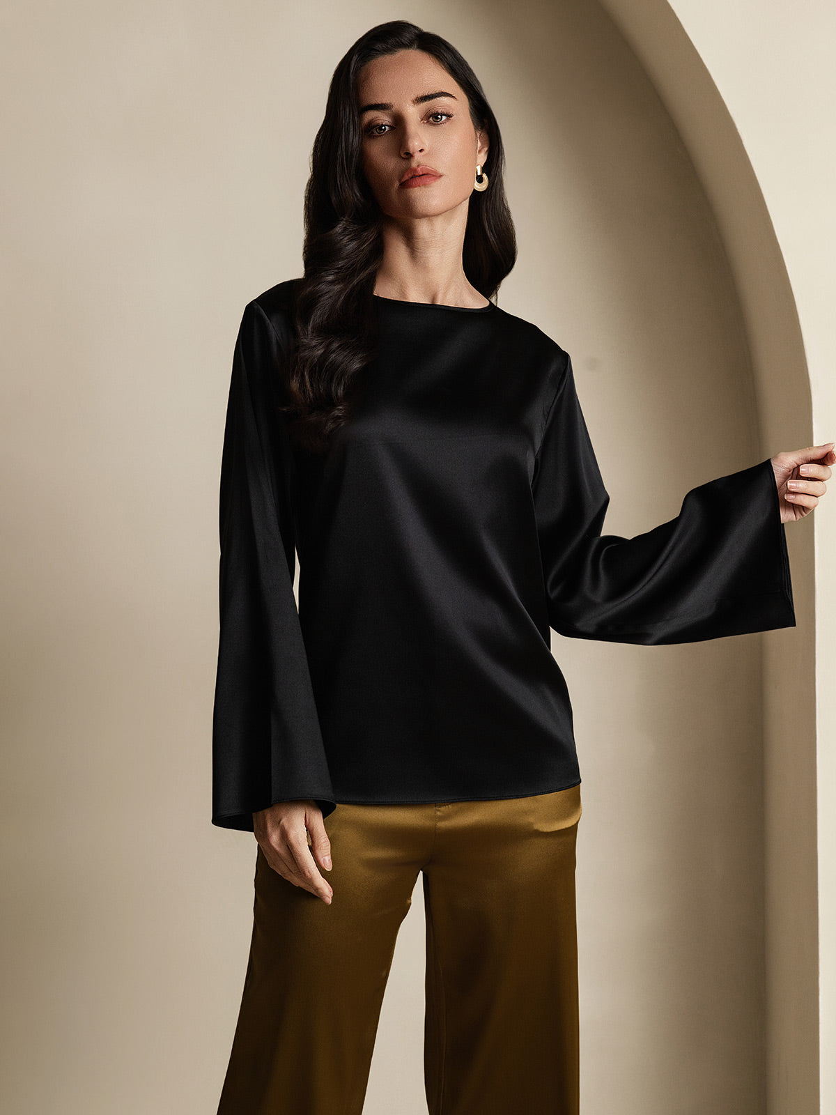 19Momme Silk Bell Sleeve Boat Neck Women's Top