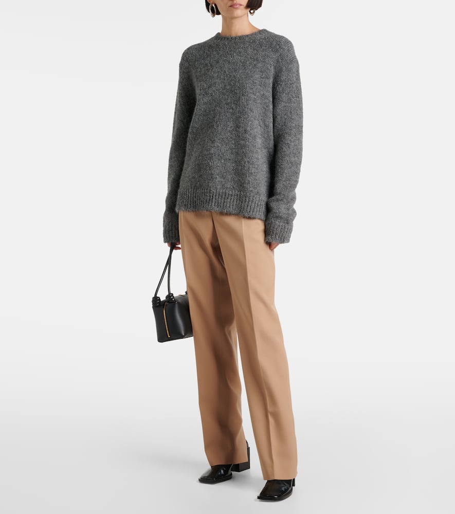 Wool slim pants
