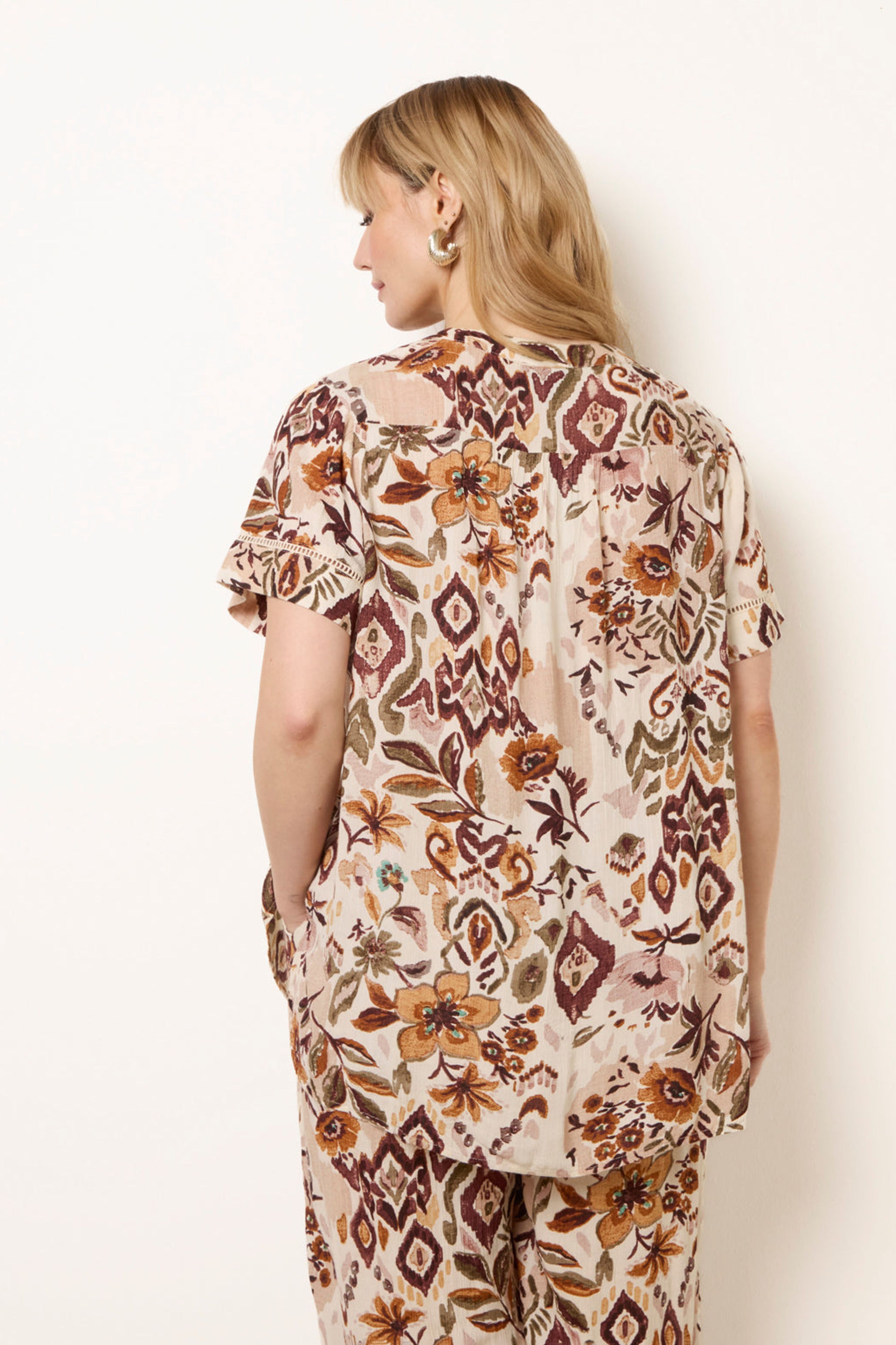 Blue Vanilla Women's Brown Short Sleeve Button Up V-neck Blouse