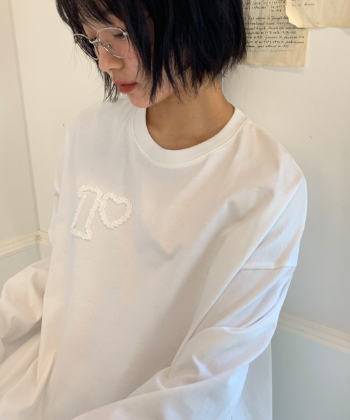 HEART EMBROIDERED LONG SLEEVE T SHIRT WHITE