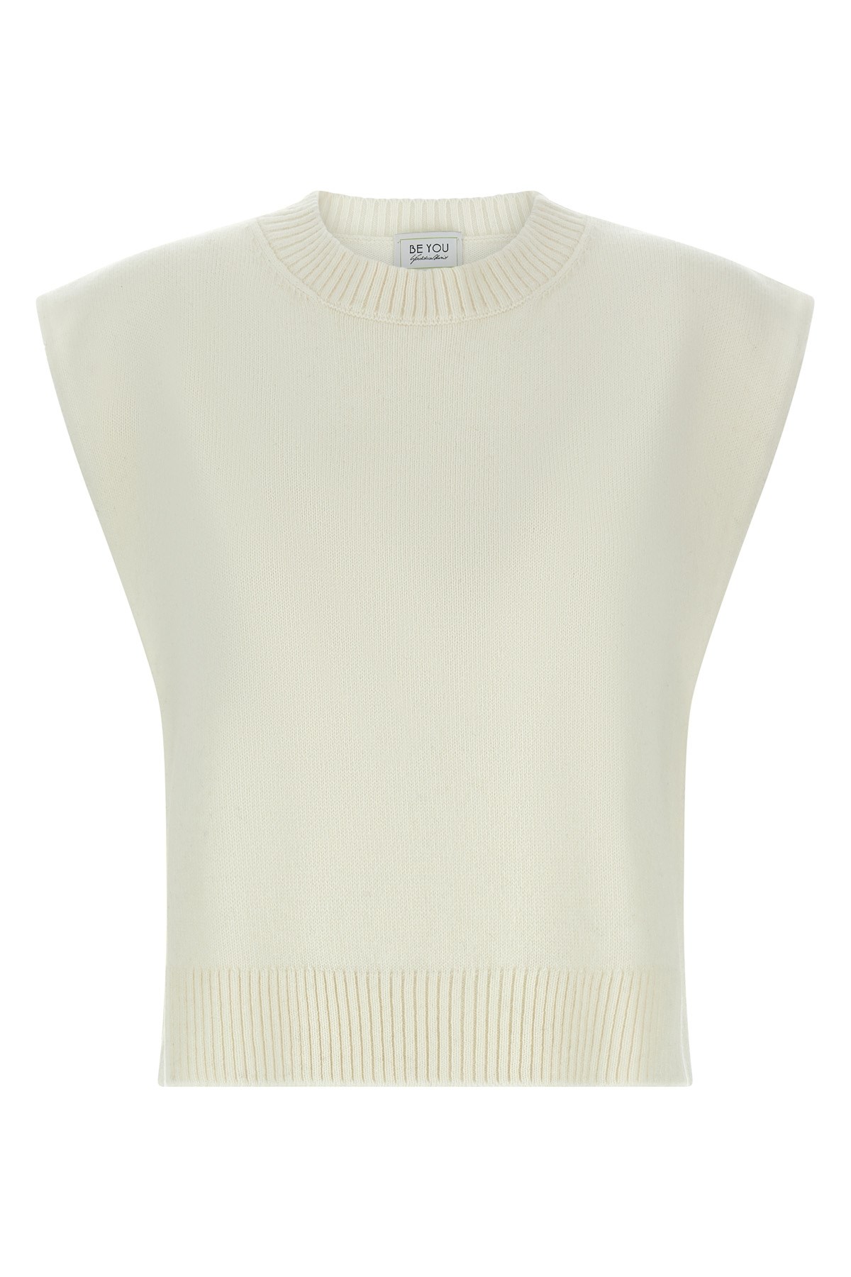 'Benedicta' Vest