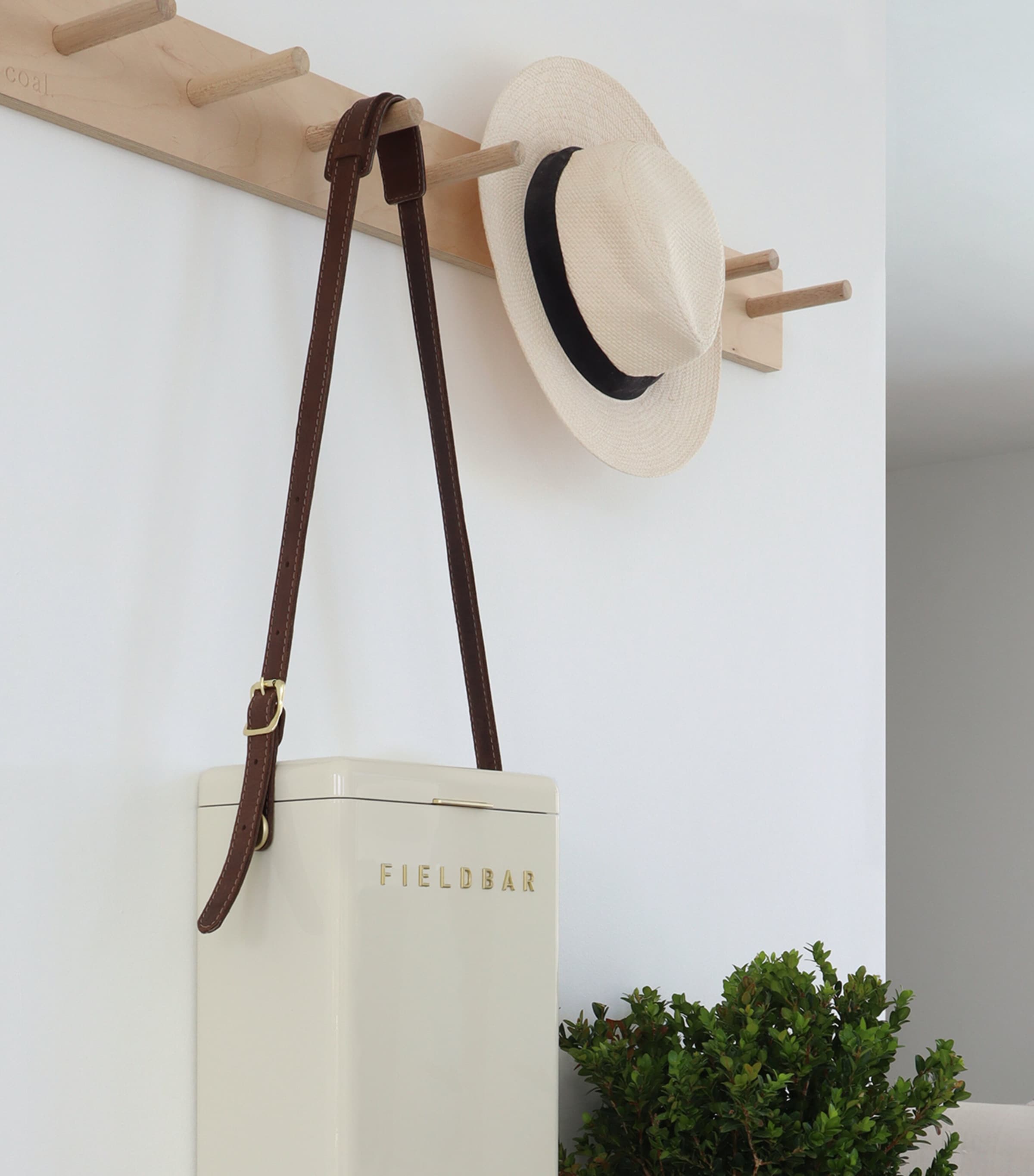 Drinks Box Cooler with Interchangeable Straps