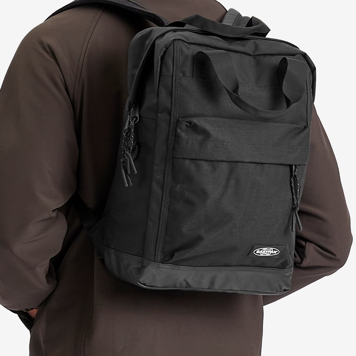Icon Pak'r Backpack in On Black 