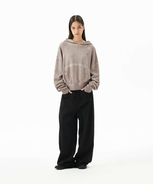 DYED CURVED SEAM CROP HOODIE BEIGE