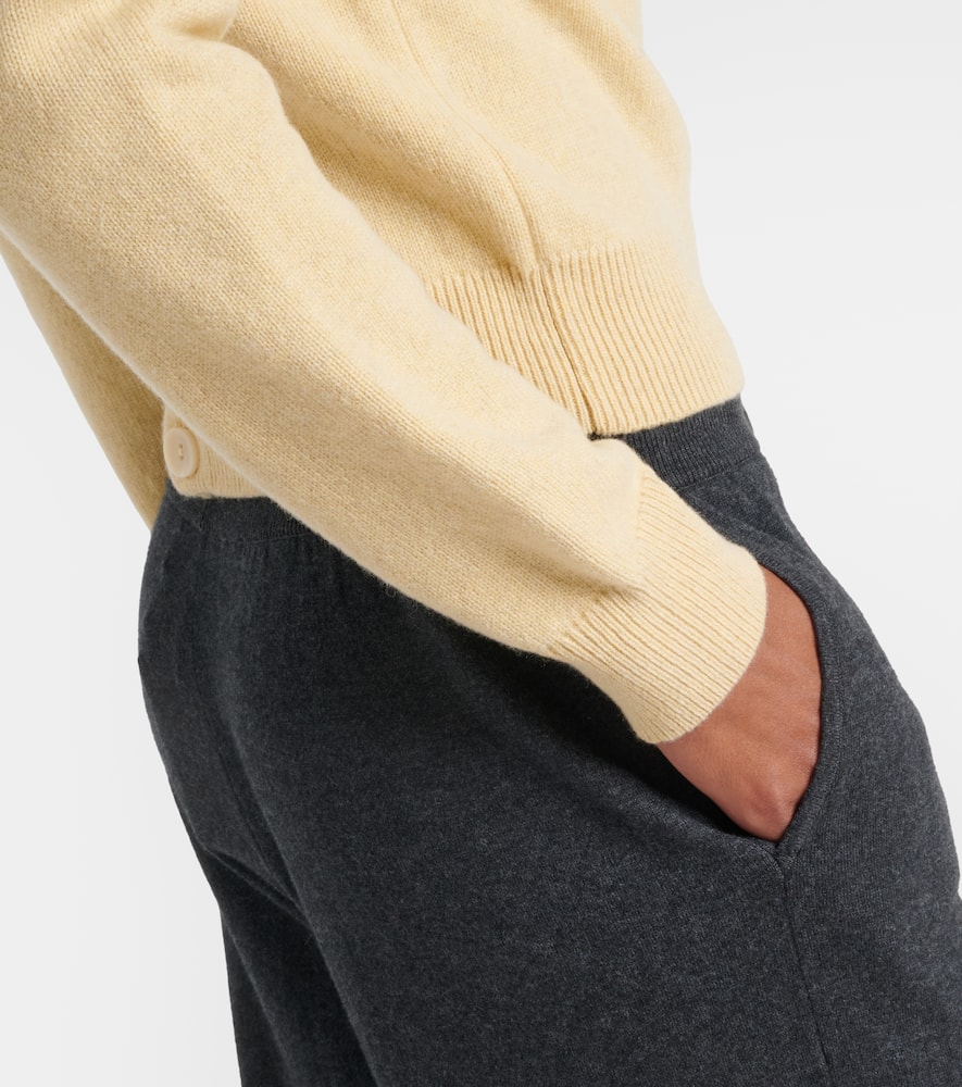 Wool and cashmere sweater
