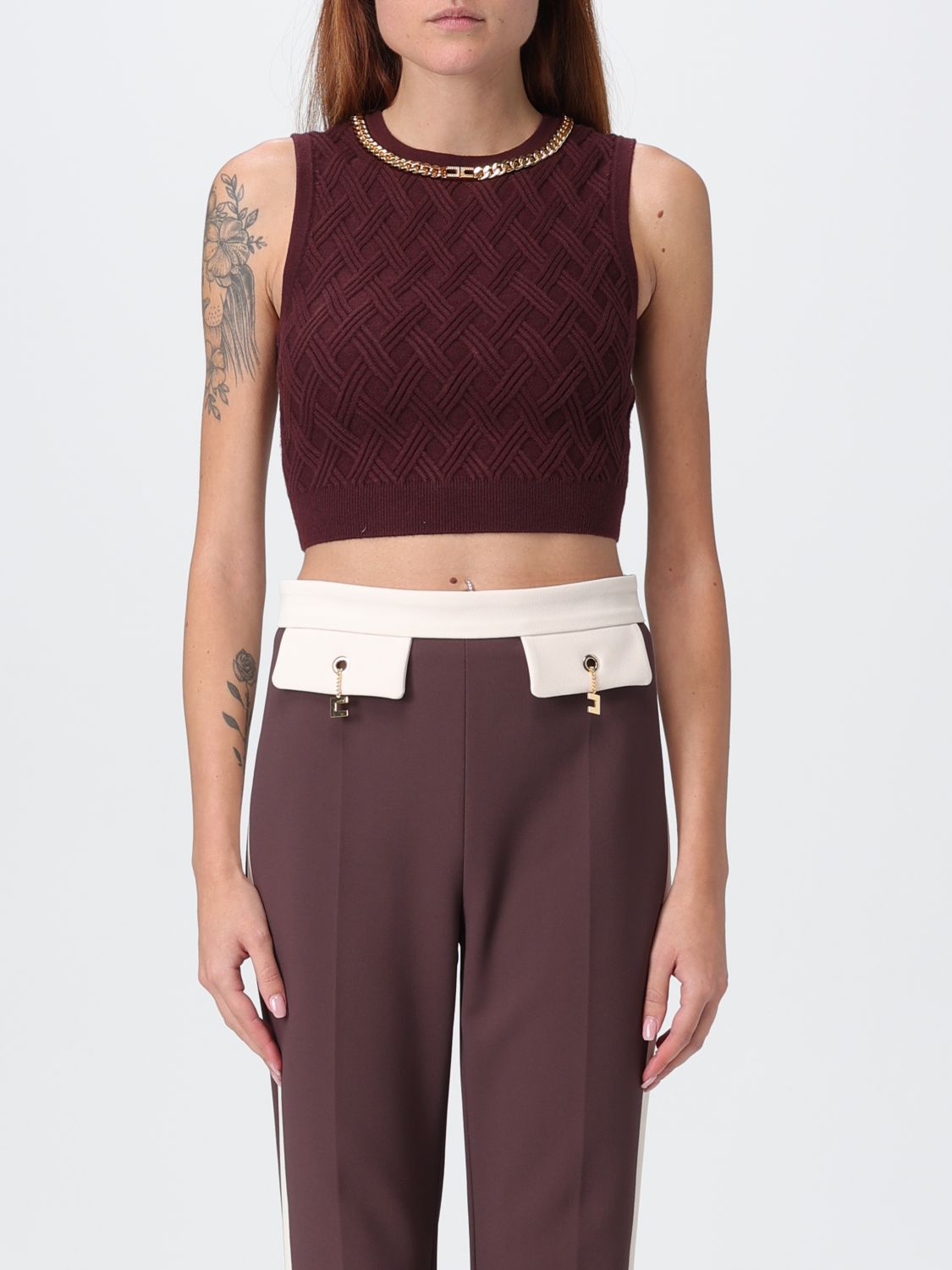 Top Woman color Wine