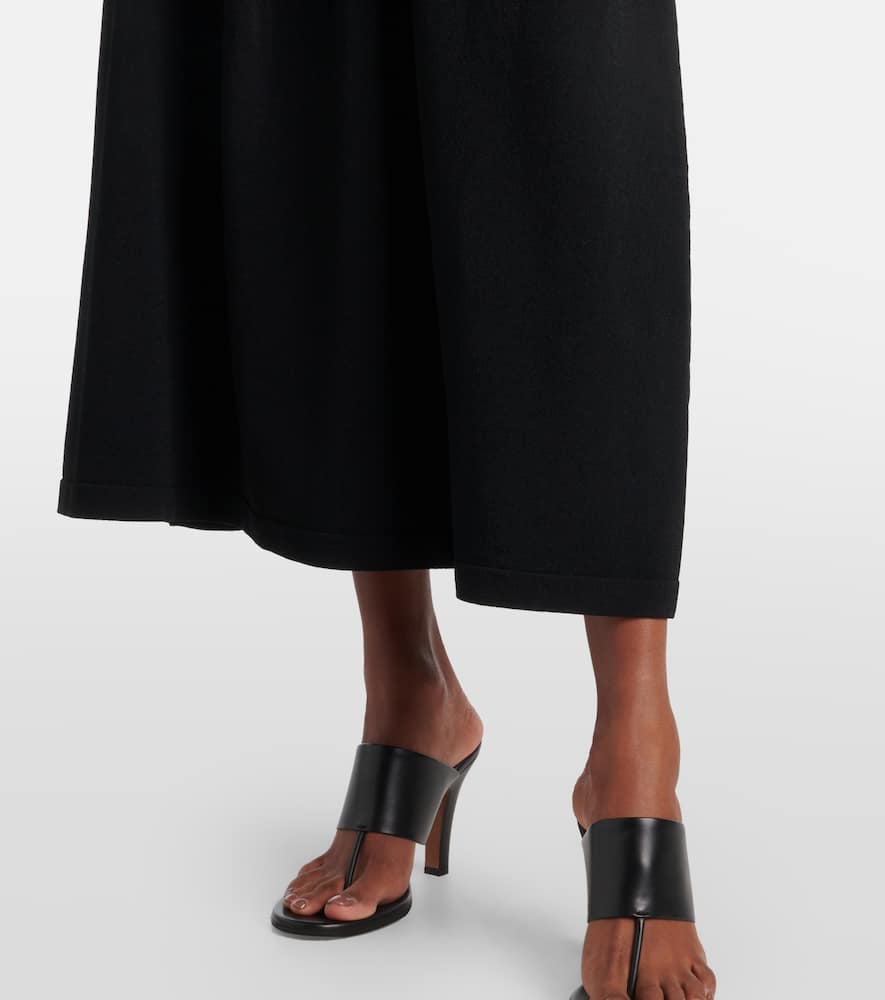 Knitted high-rise midi skirt
