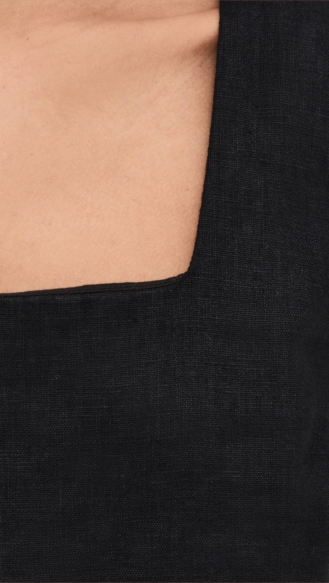 Akira Top Black