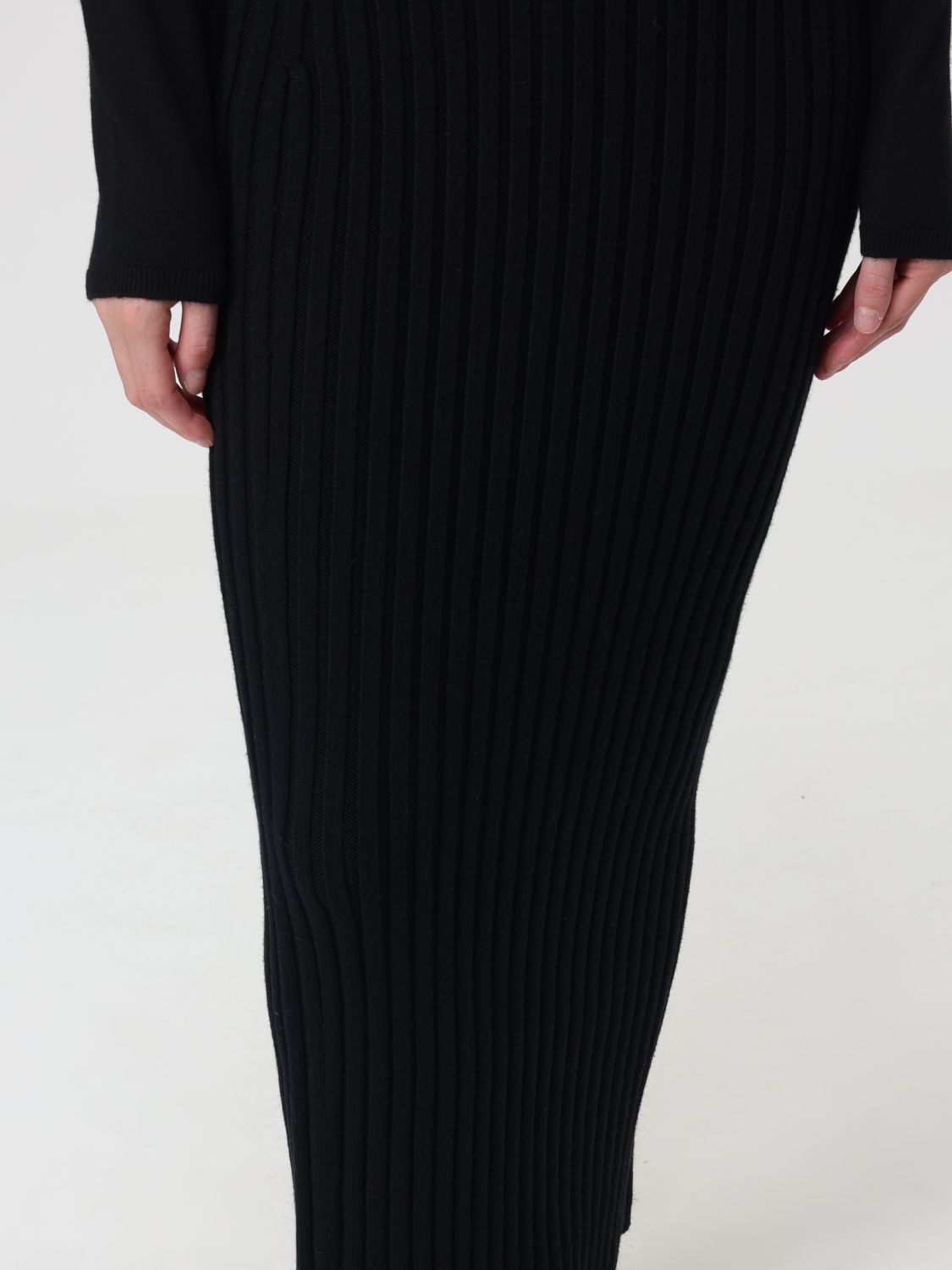 Skirt Woman color Black