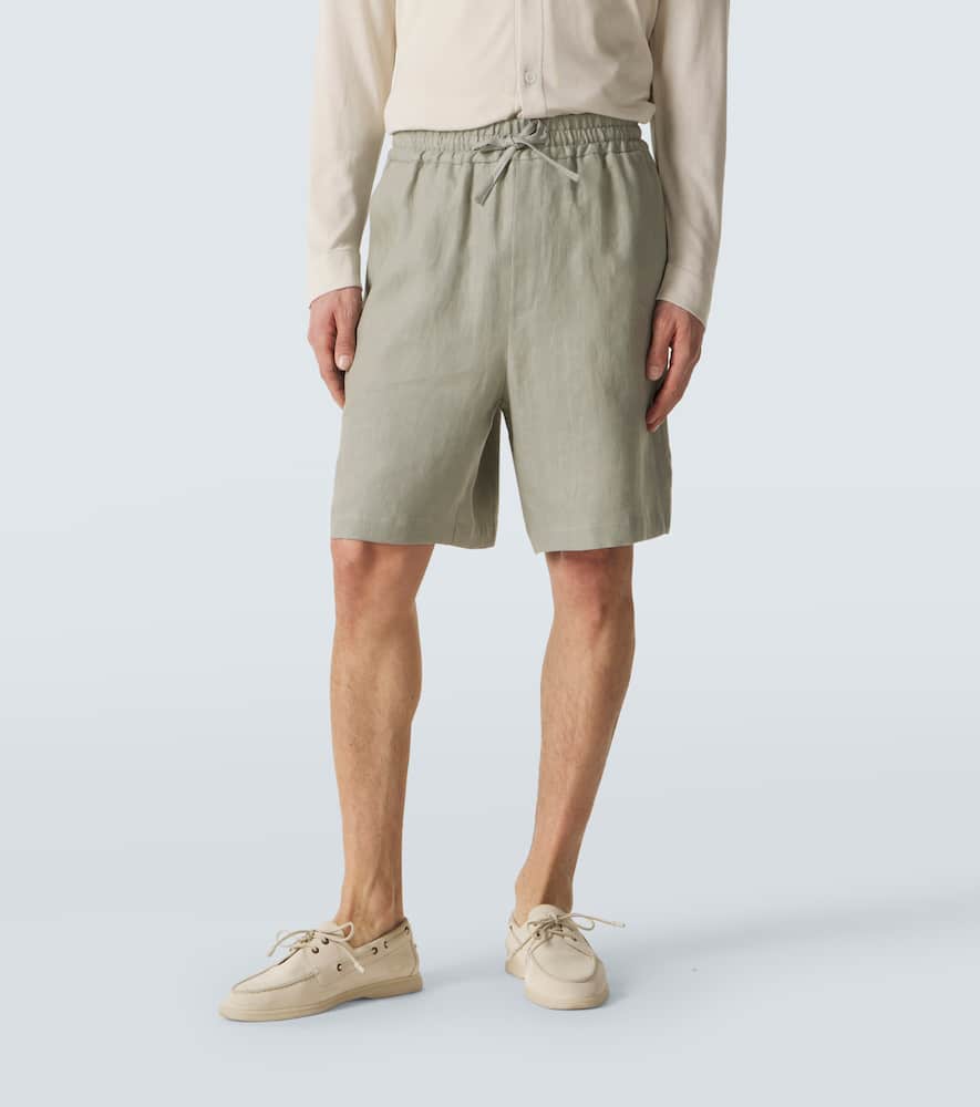 Linen shorts