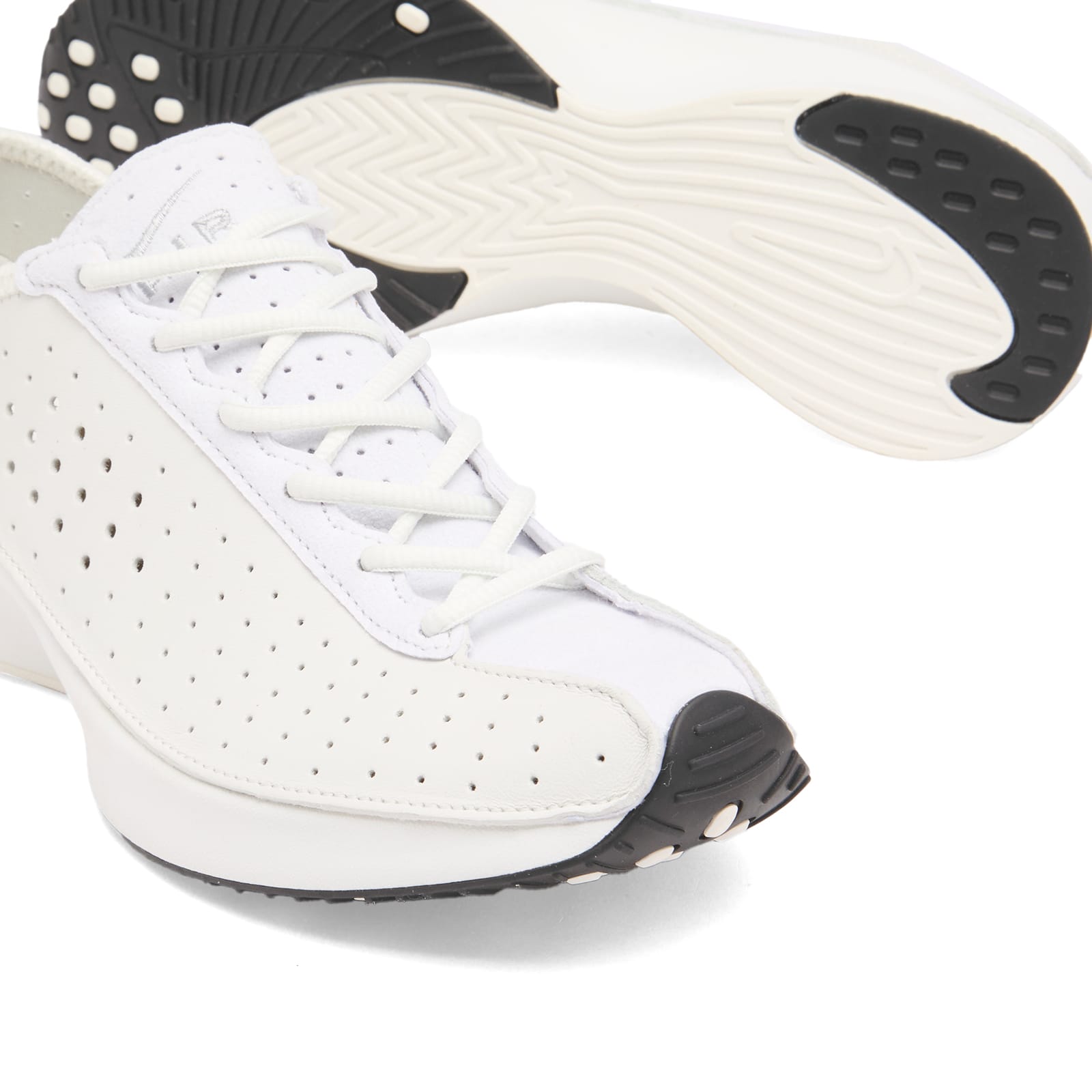 Women's Air Superfly W Sneaker White/Silver/Sail