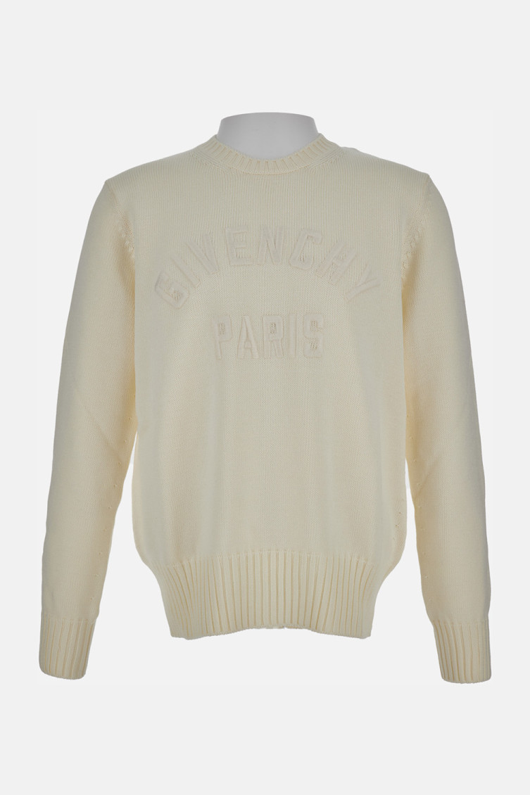 Sweaters And Knitwear