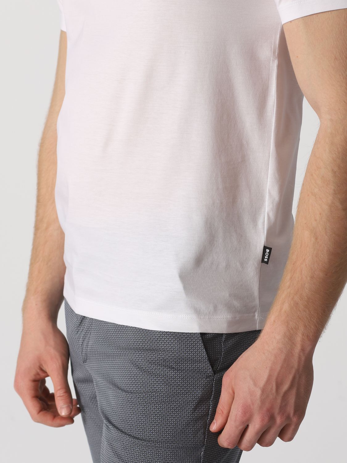 T-Shirt Men colour White