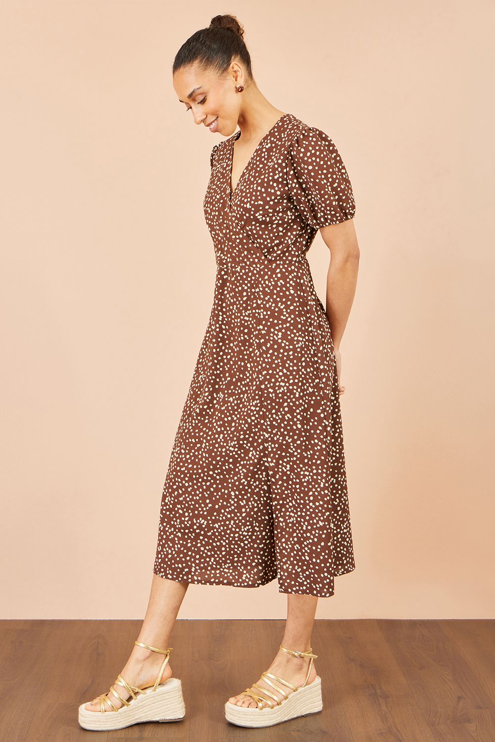 Yumi Women's Spot Midi Dress With Split Hemline in Brown