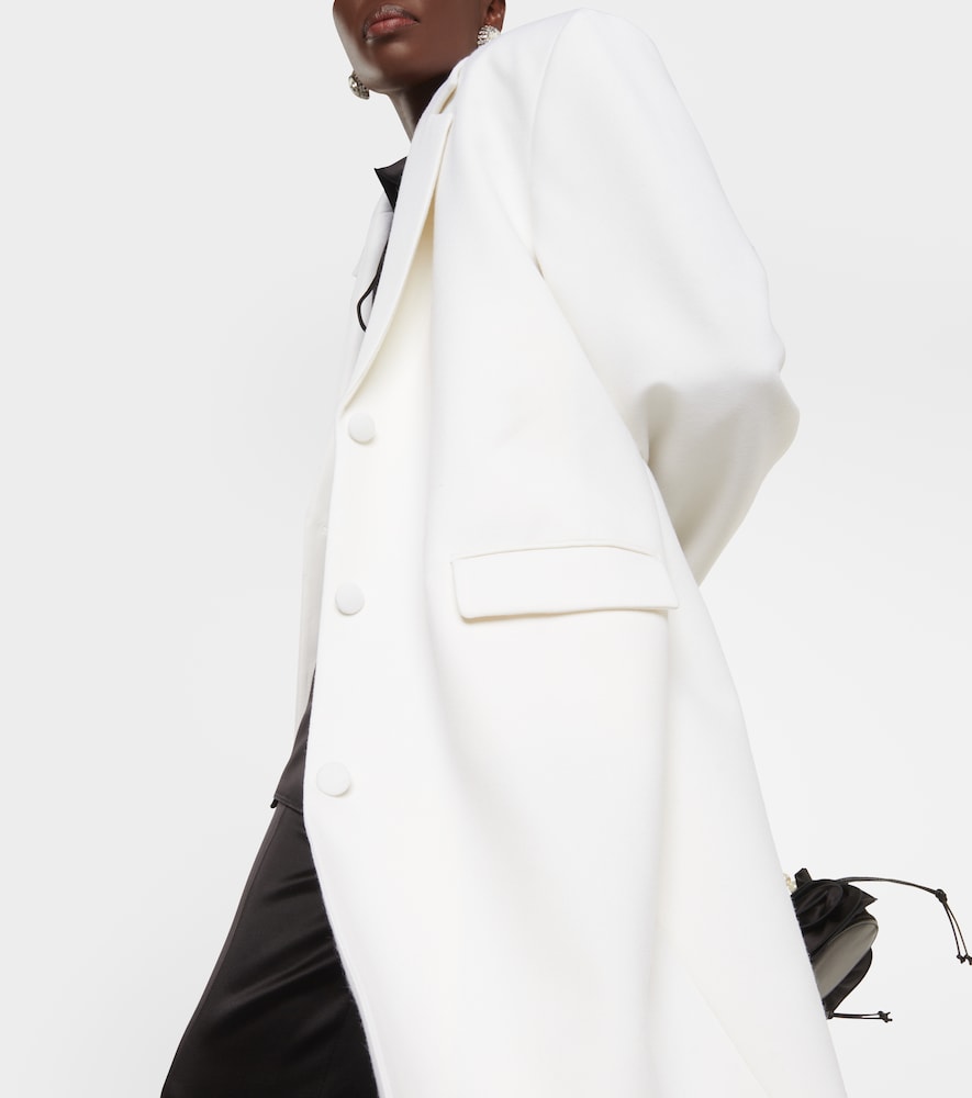 Single-breasted wool coat