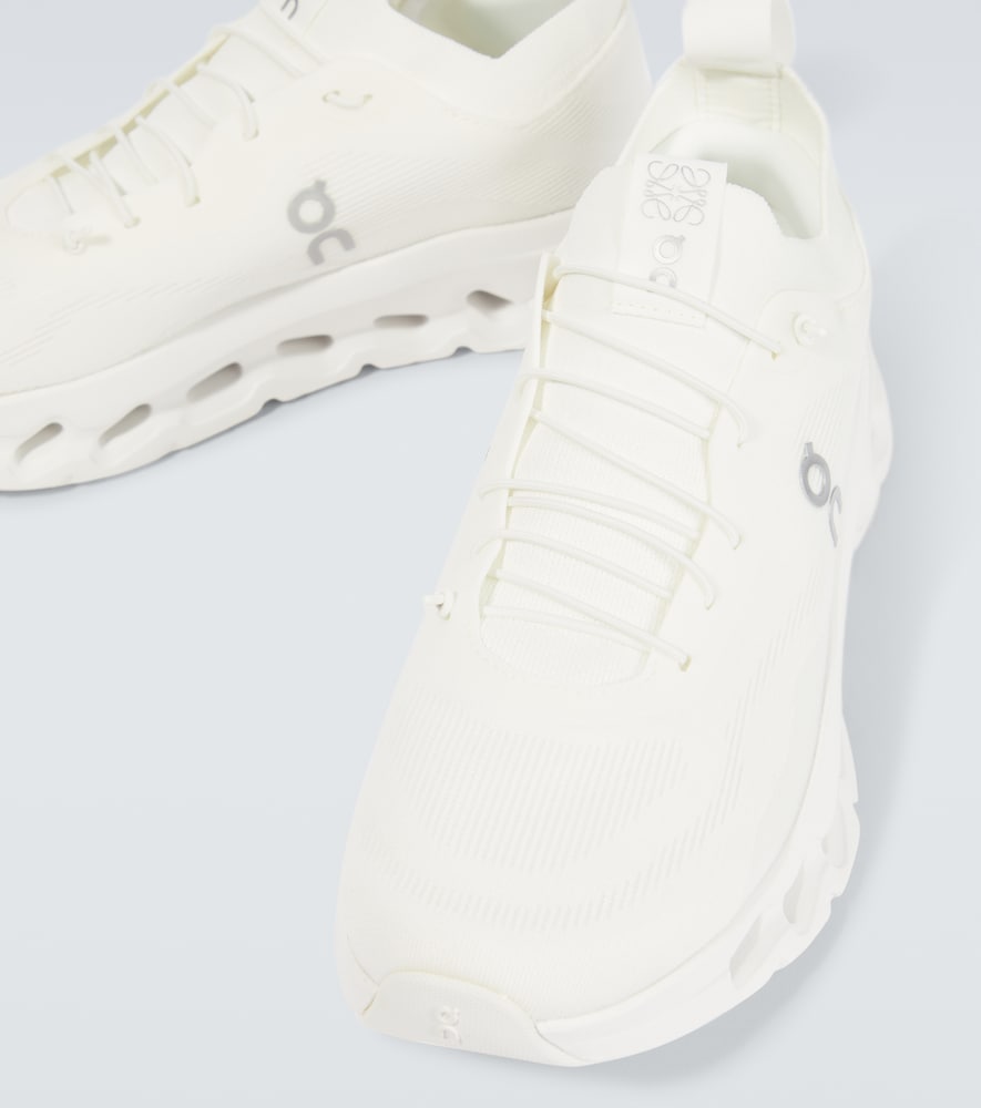 X On Cloudtilt running shoes