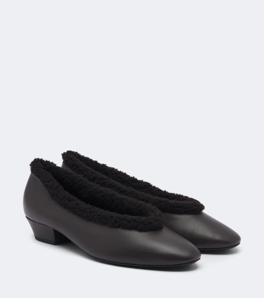 Shearling-lined leather pumps