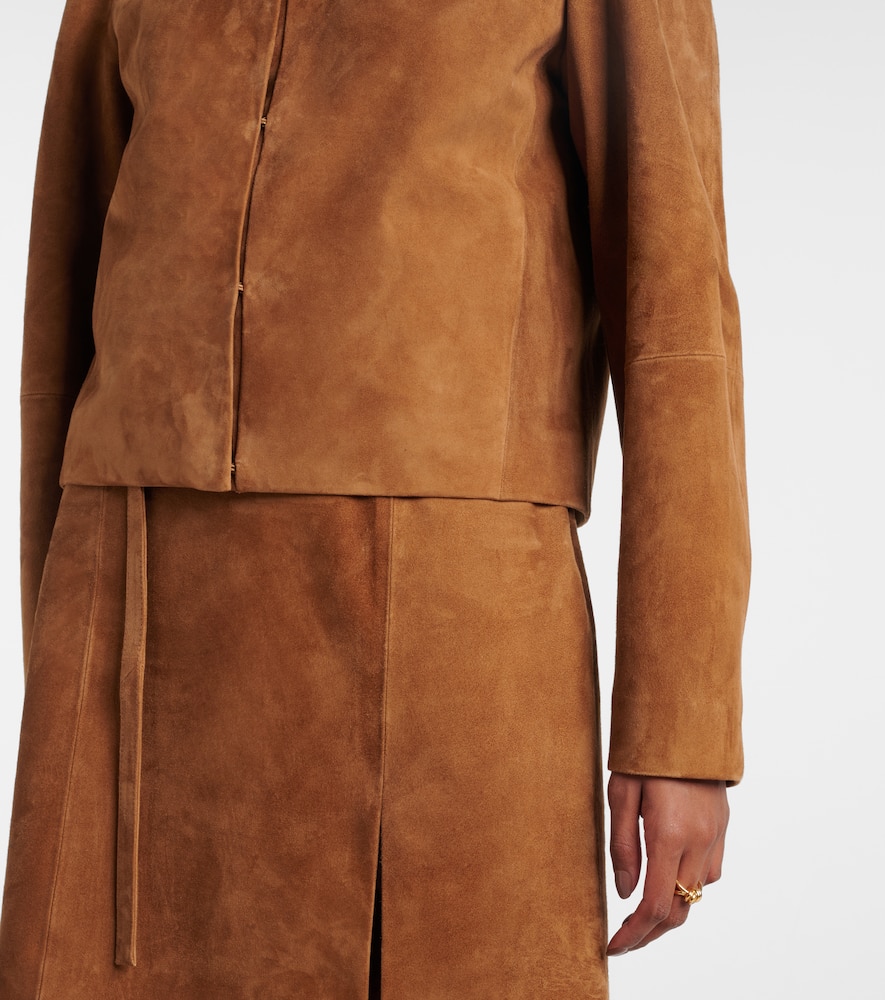 Cropped suede jacket