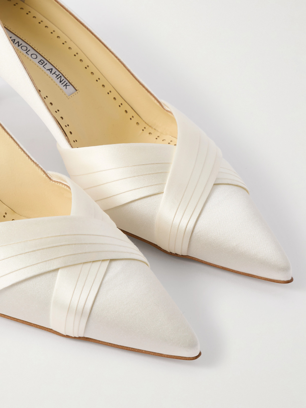 Vieralo Satin Pumps - Cream
