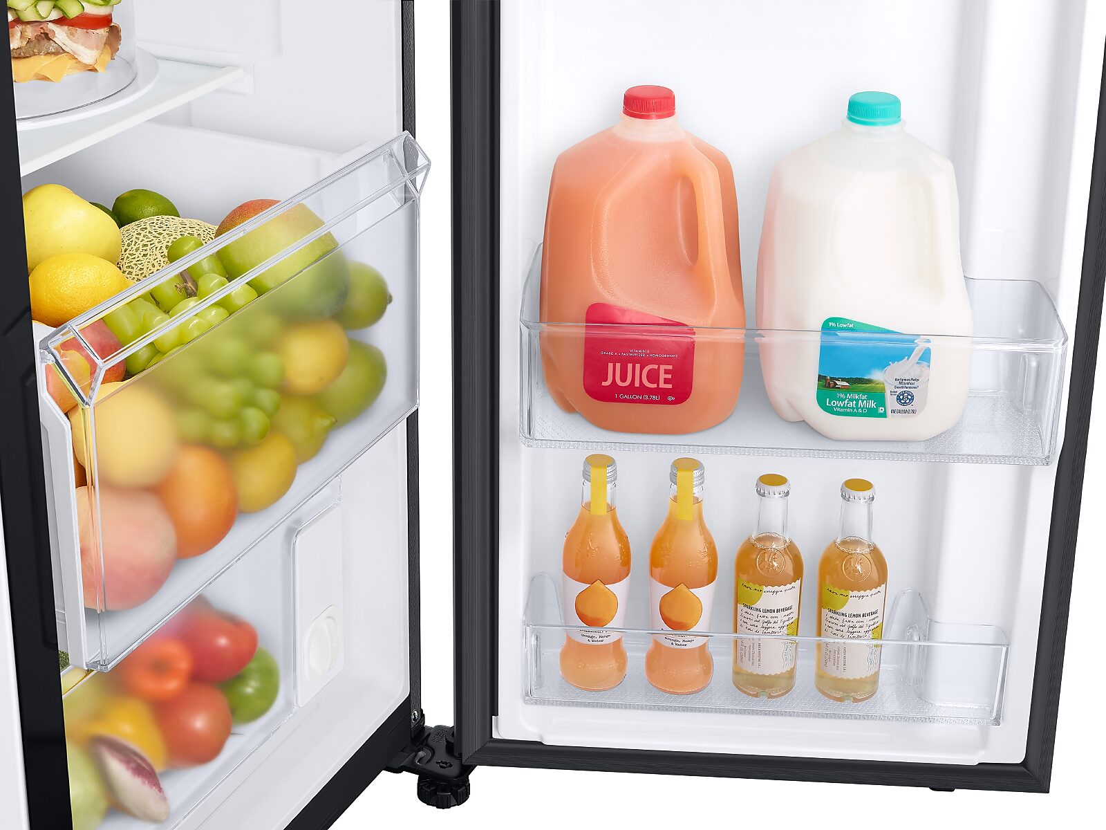 22 cu. ft. Counter Depth Side-by-Side Refrigerator with Touch Screen Family Hub™ in Black Stainless Steel(RS22T5561SG/AA)