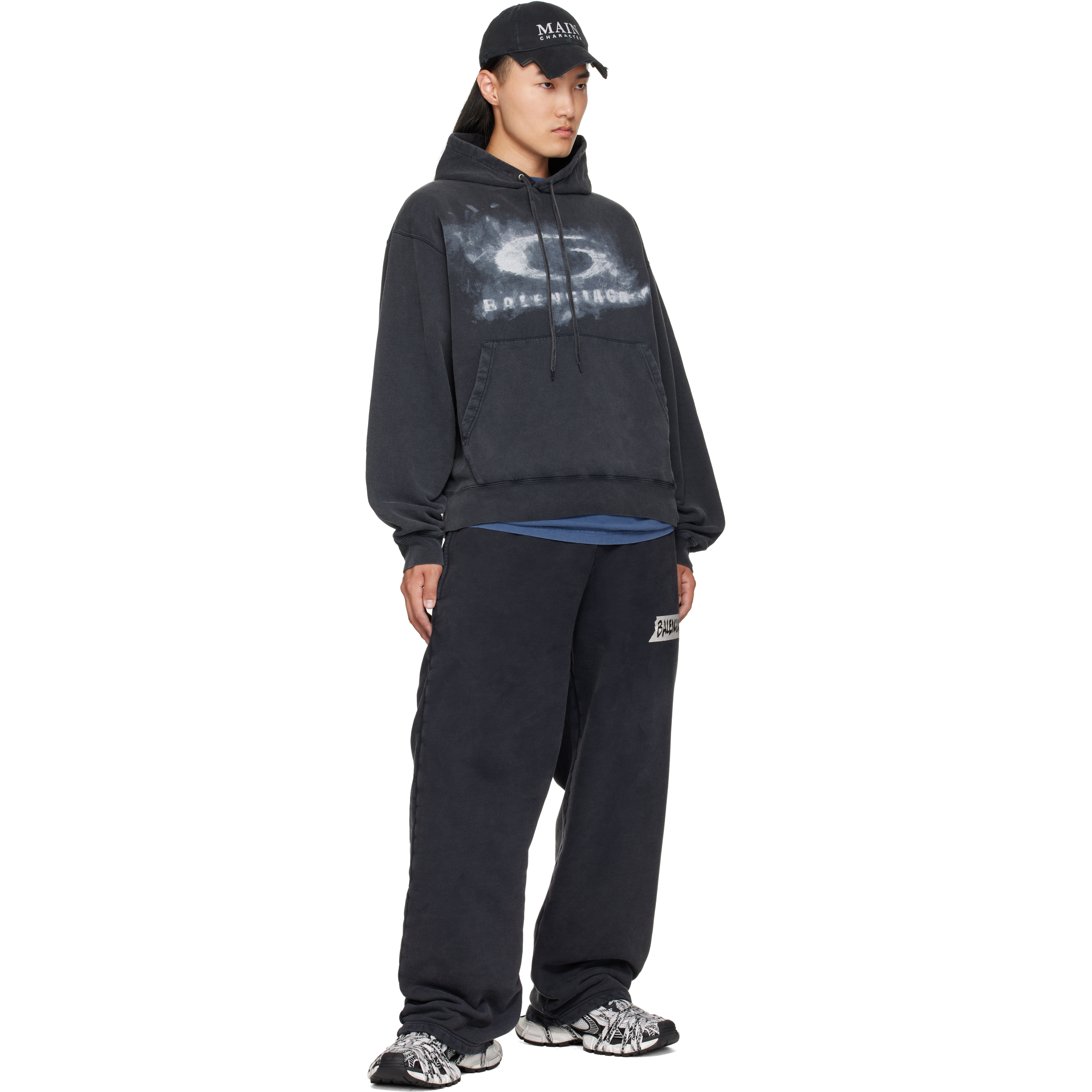 White & Black 3XL Extreme Laces Sneakers