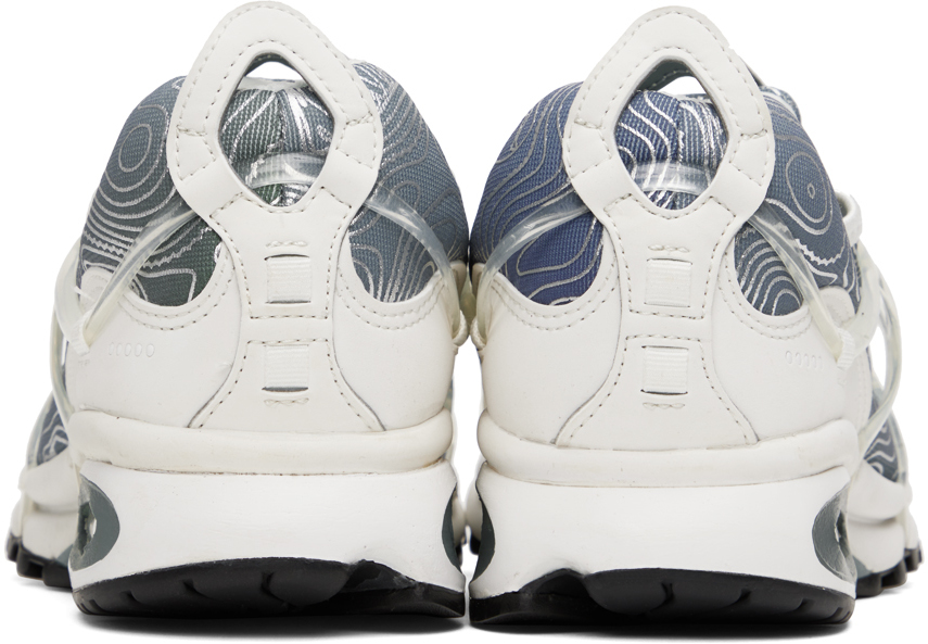 Gray & White Kukini SE Sneakers