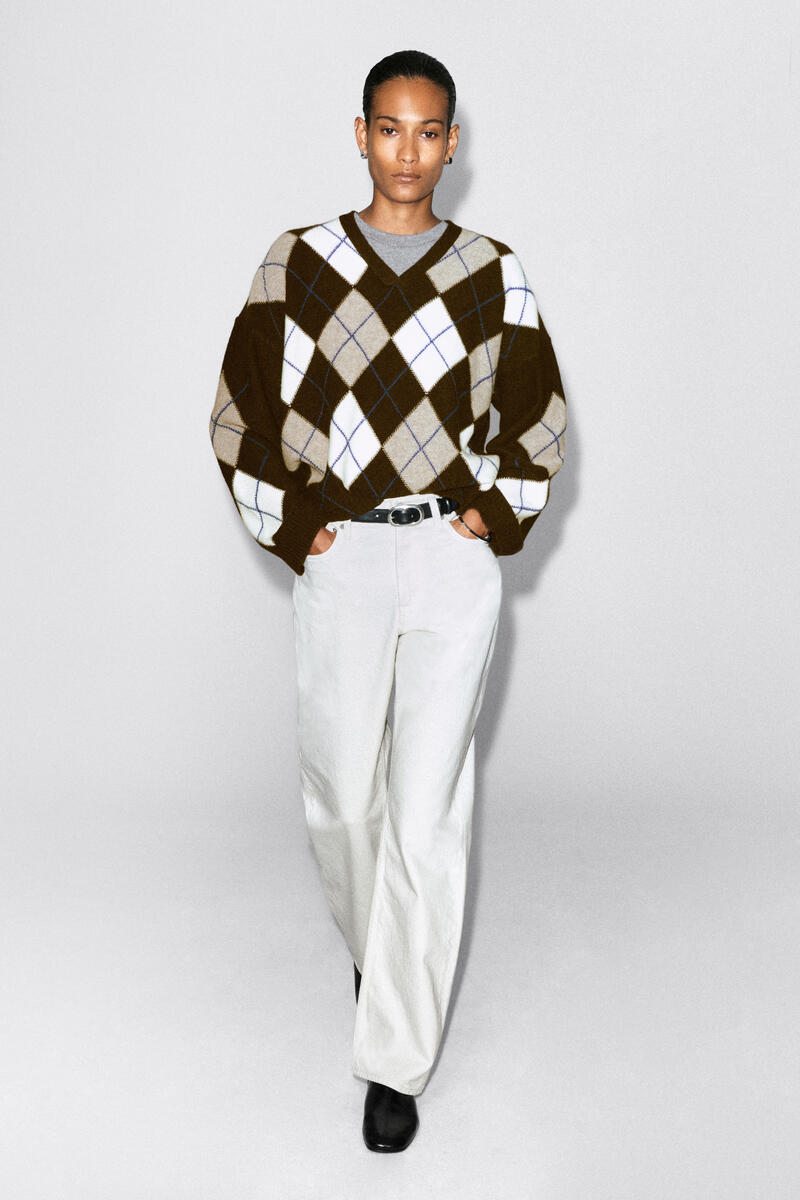 Argyle Wool-Alpaca V-Neck Sweater