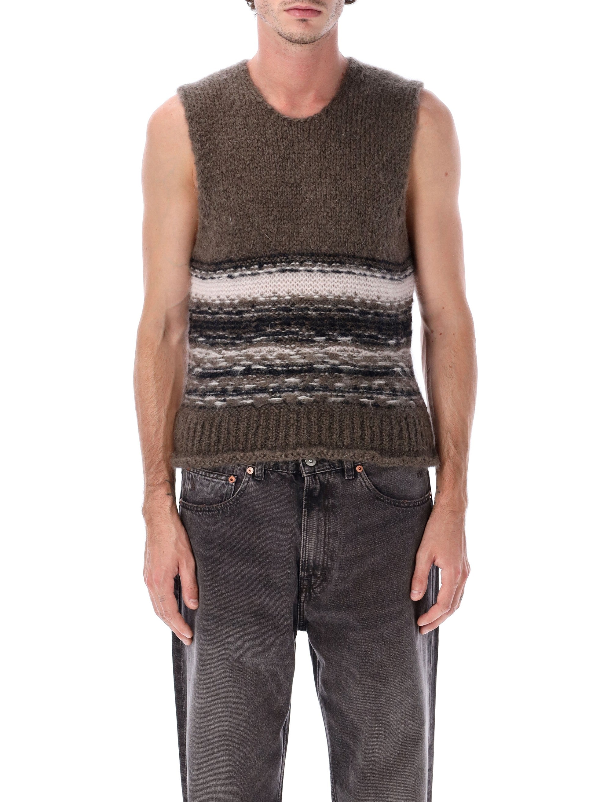 Sleeveless Knit Tank Top - Size 50