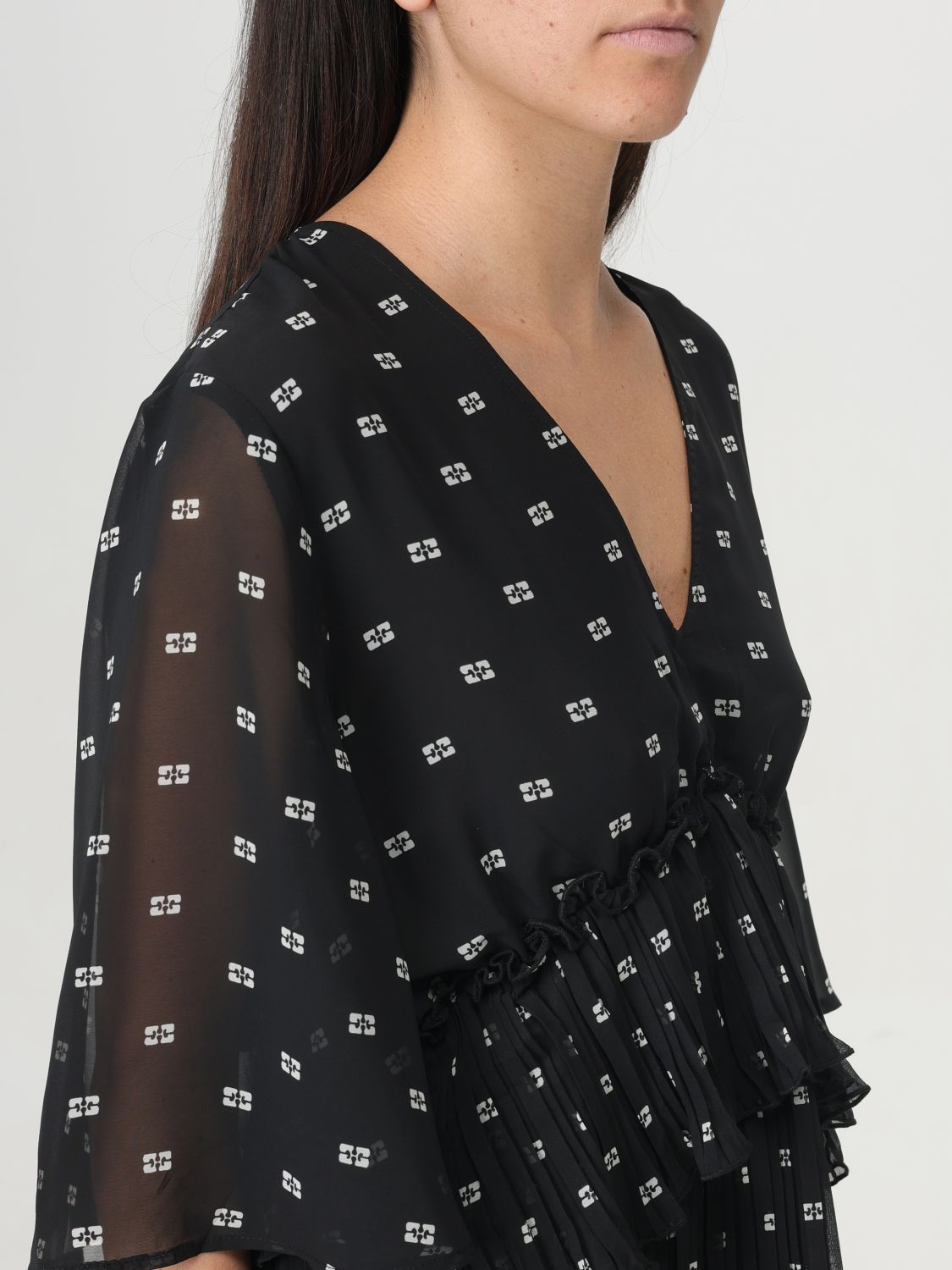 Top Woman color Black