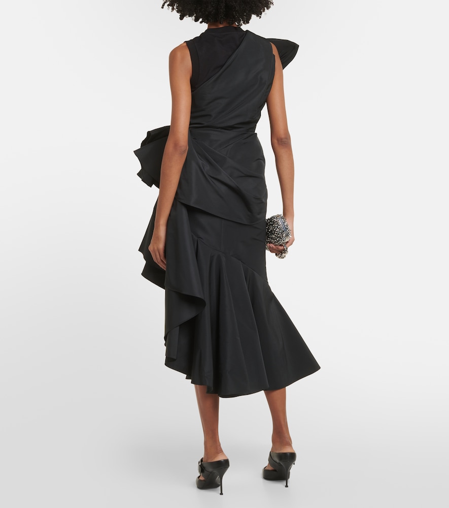 Asymmetric bow-detail top