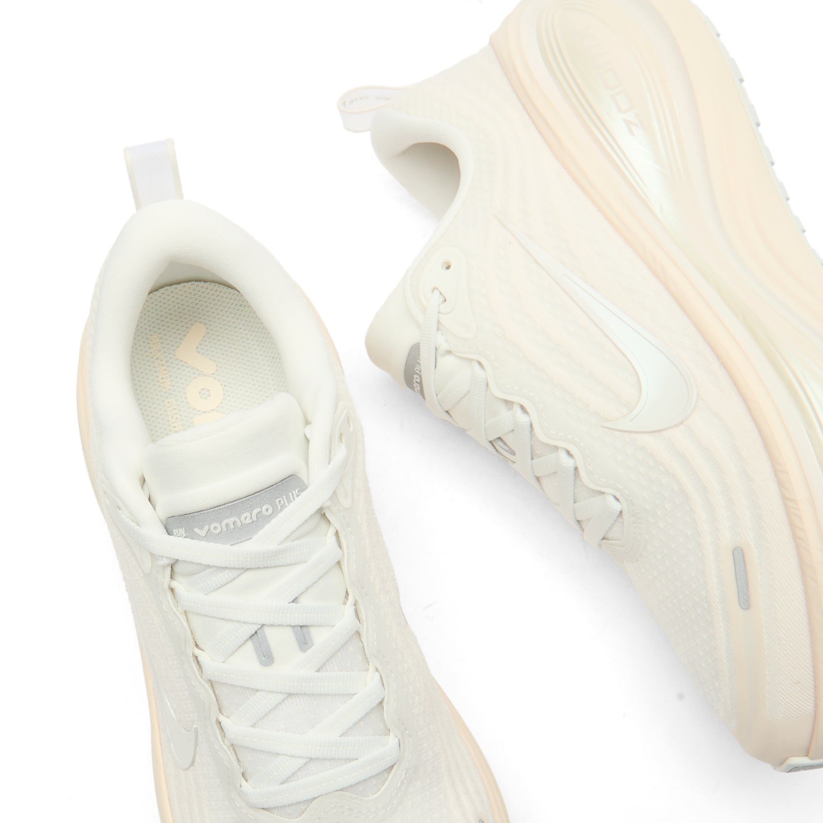 Women's Vomero Plus Ess Sneaker in White/Phantom/Platinum