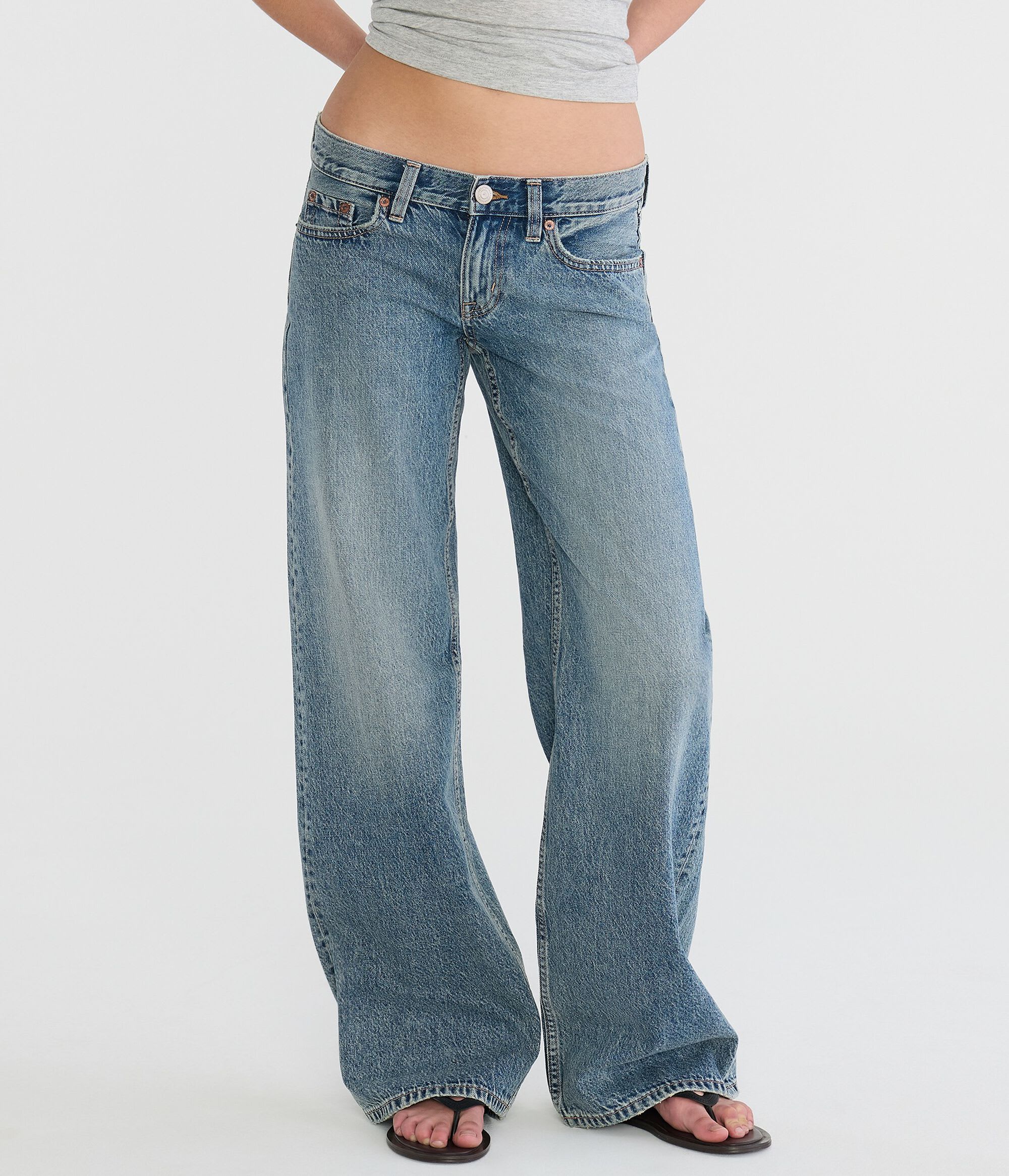 Super Low-Rise Baggy Wide Leg Jean