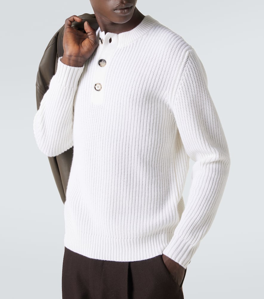 Wool and cashmere sweater