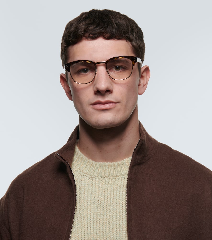 Round glasses